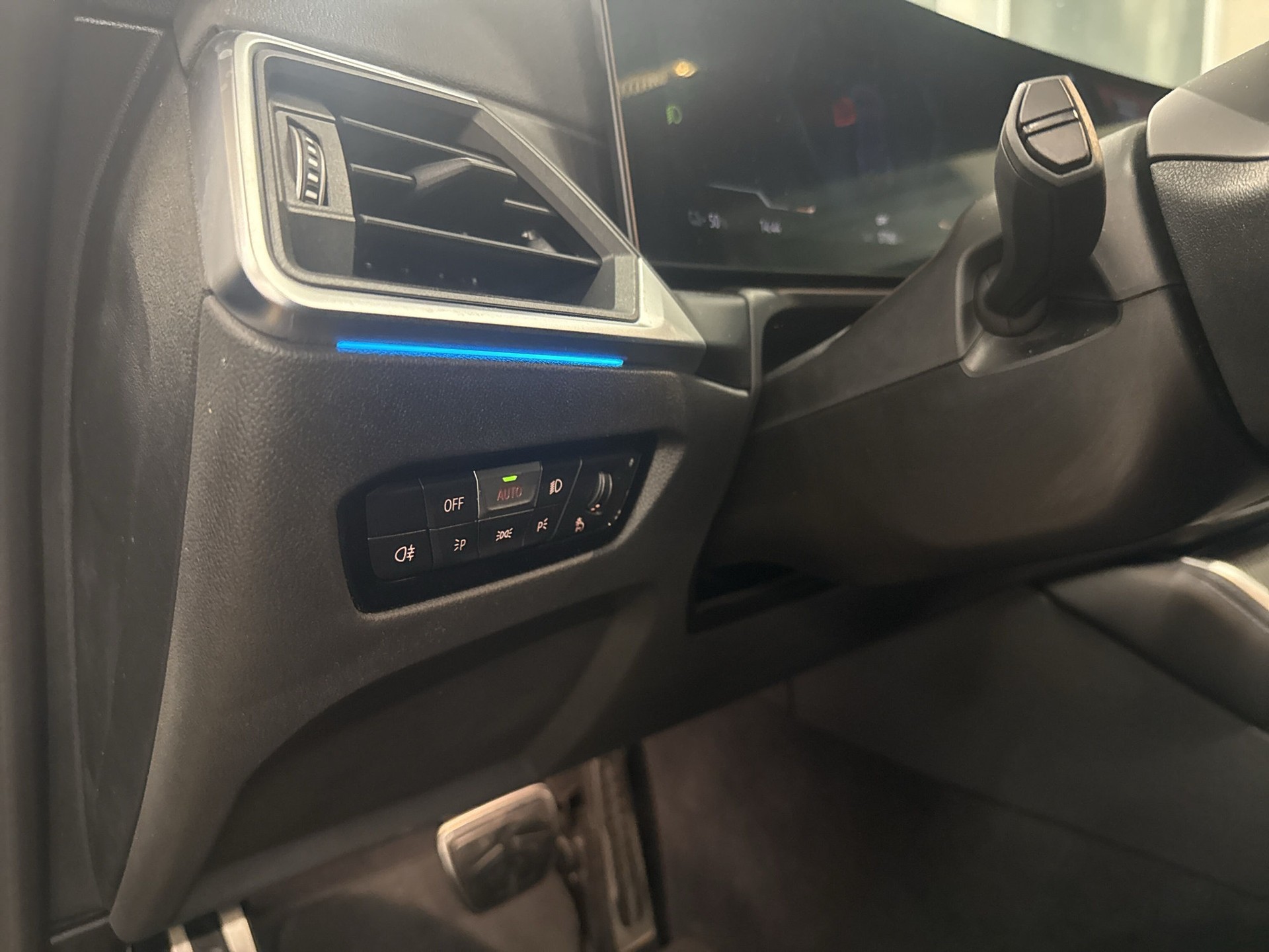 BMW i4 M50-image-19