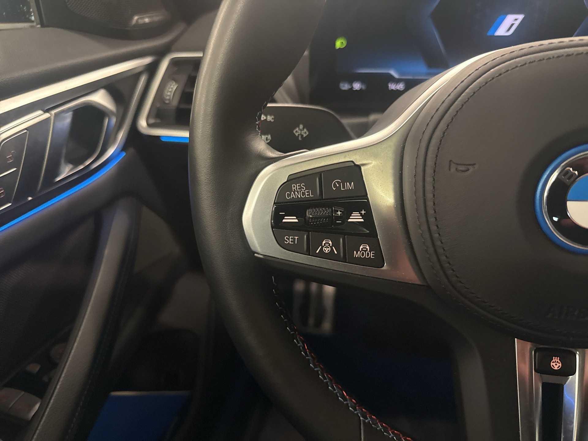 BMW i4 M50-image-14