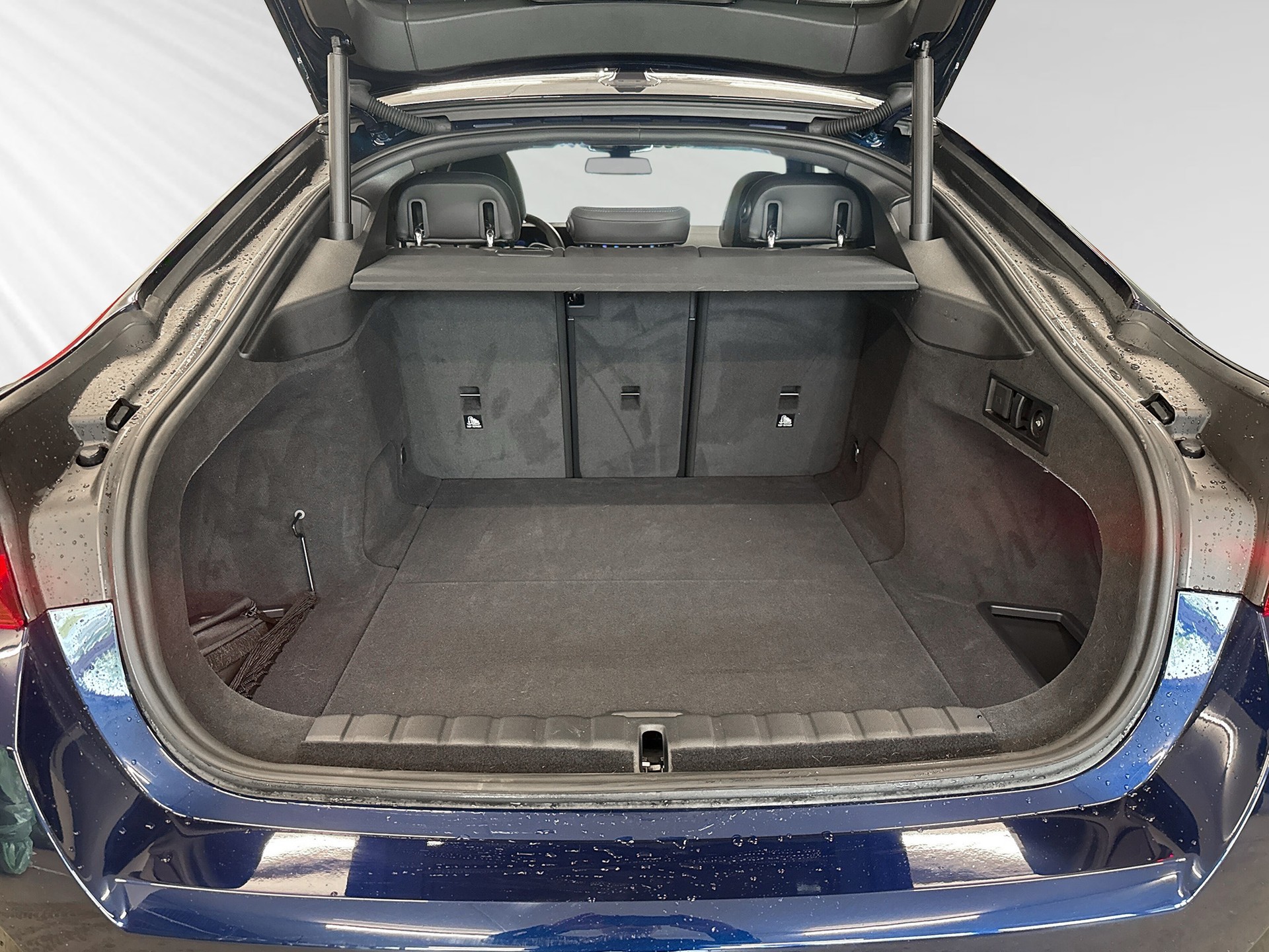 BMW i4 M50-image-7