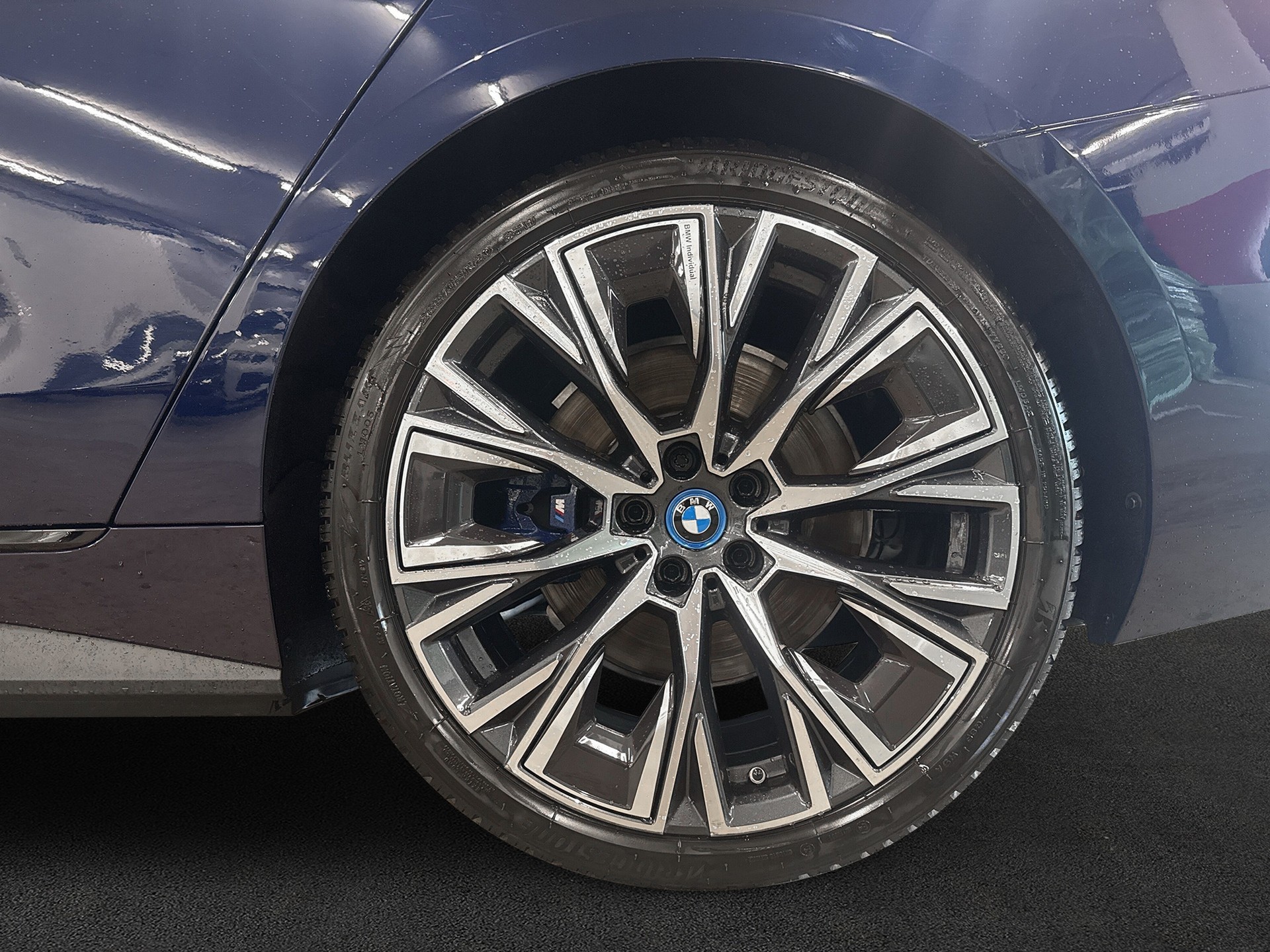 BMW i4 M50-image-8