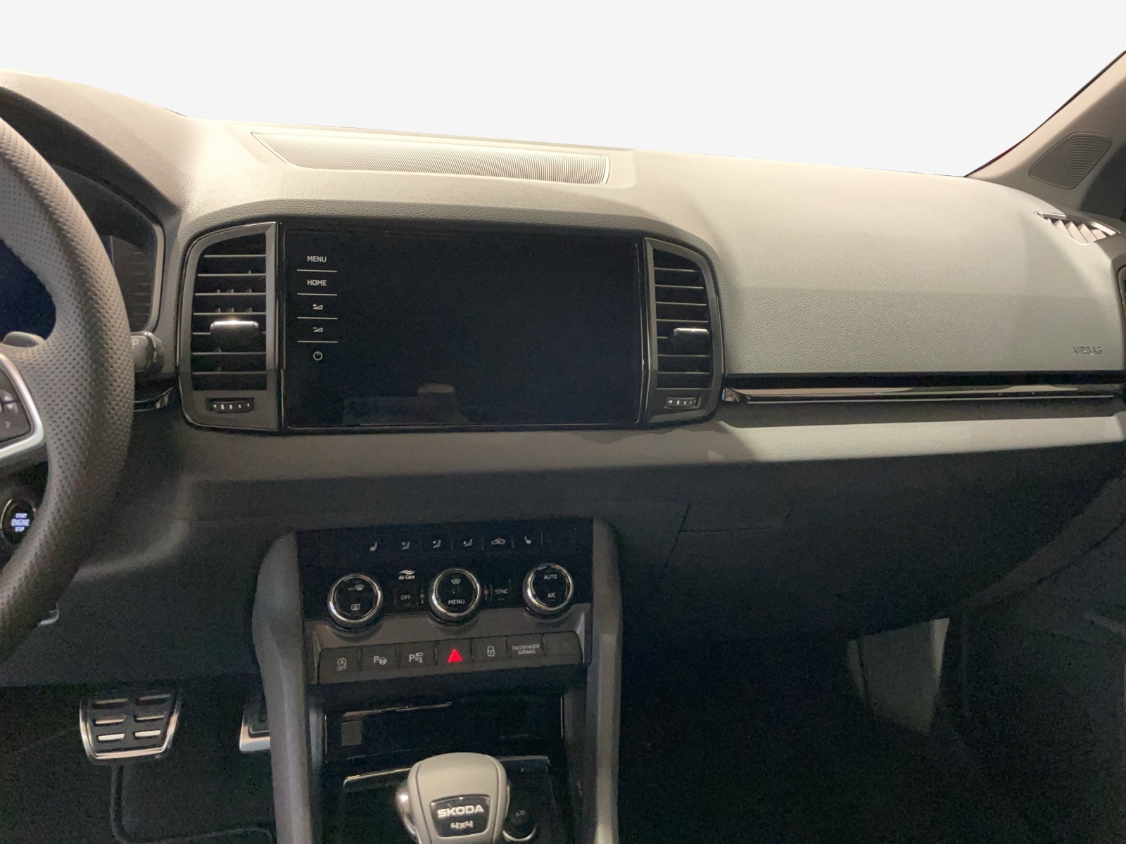 SKODA Karoq 2.0 TSI SportLine 4x4 DSG-image-8