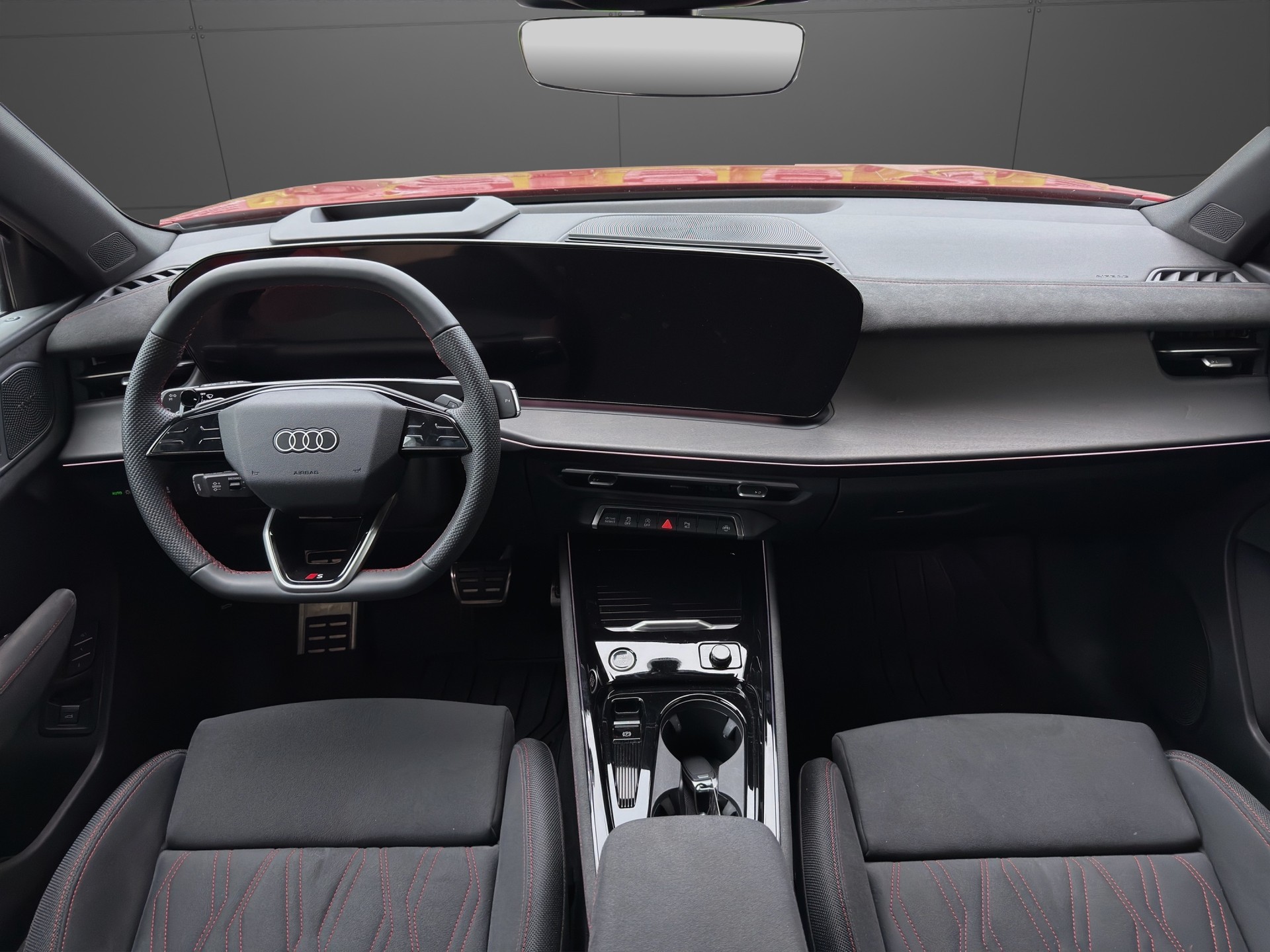 AUDI Q3 SUV 2.0 TFSI S Line quattro S-Tronic-image-13