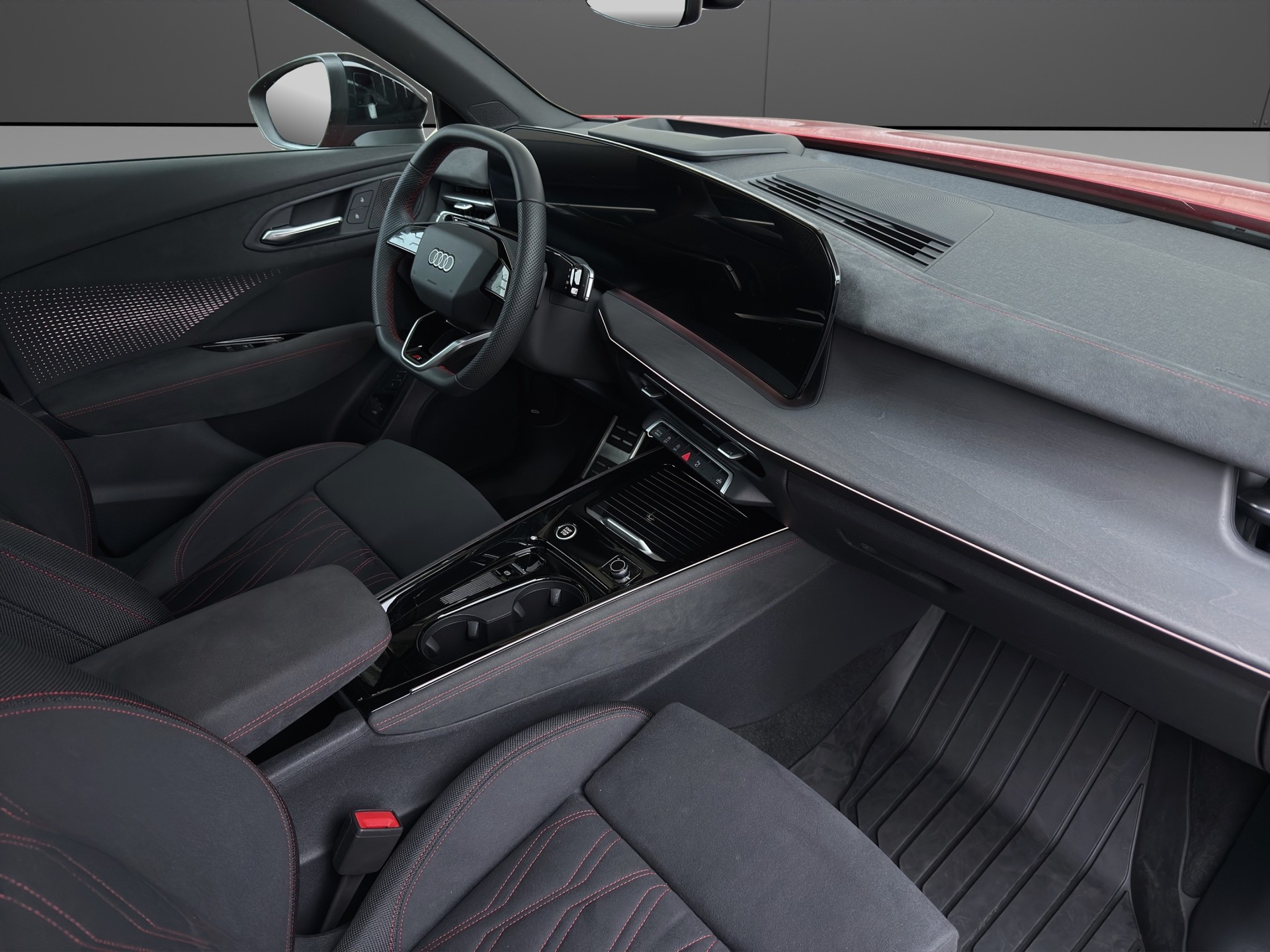 AUDI Q3 SUV 2.0 TFSI S Line quattro S-Tronic-image-12