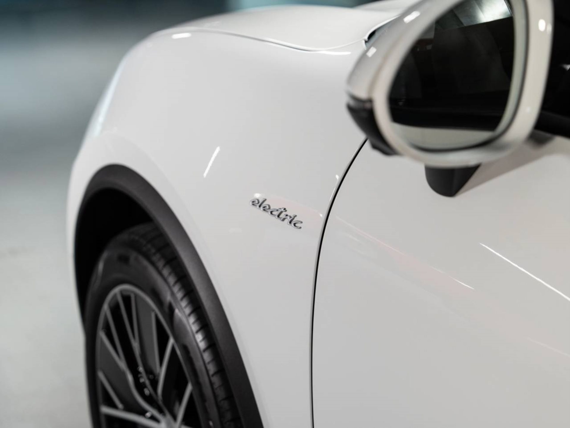 PORSCHE Macan 4-image-24