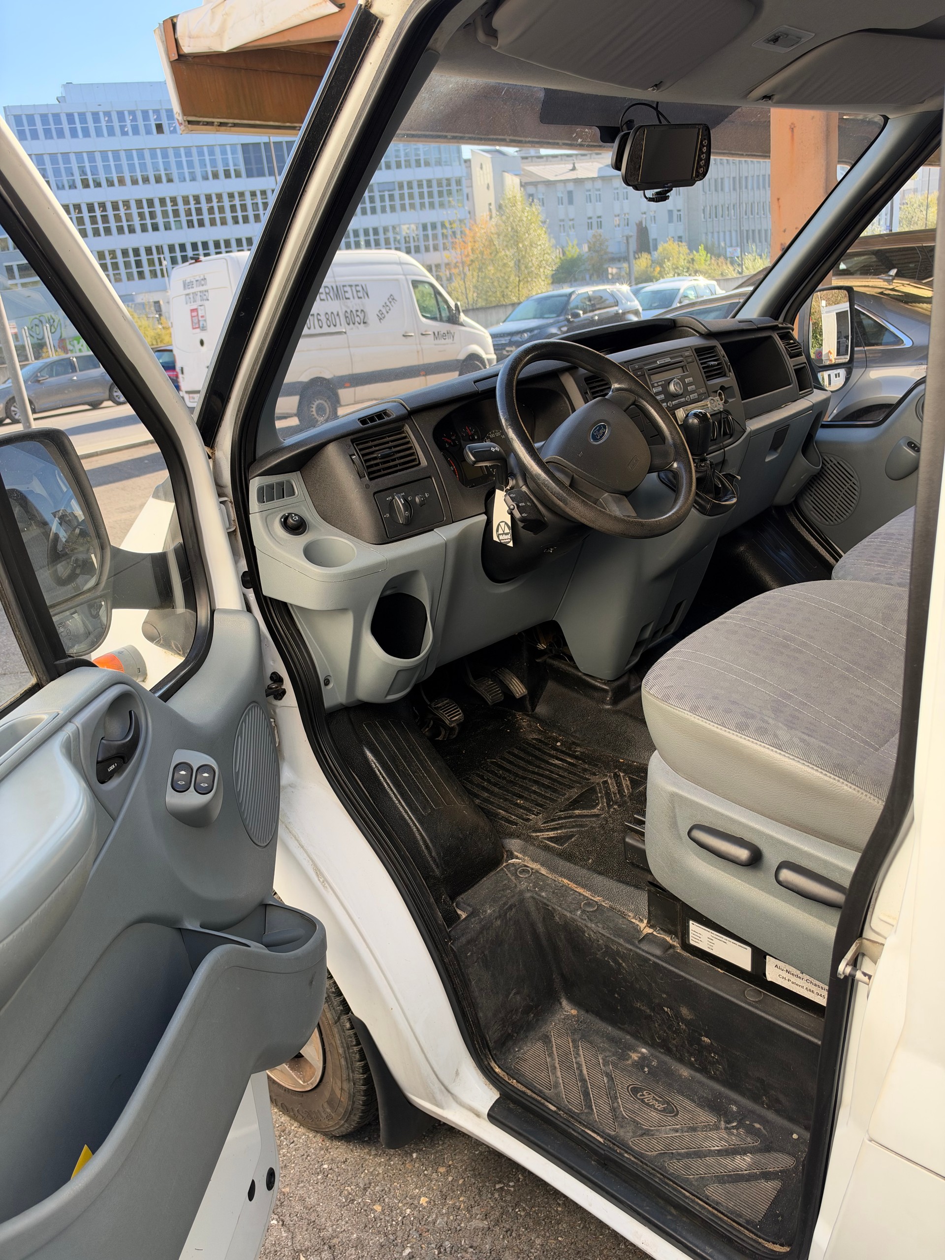 FORD Transit 2.2 TDCi 350 pferdetransport-image-13