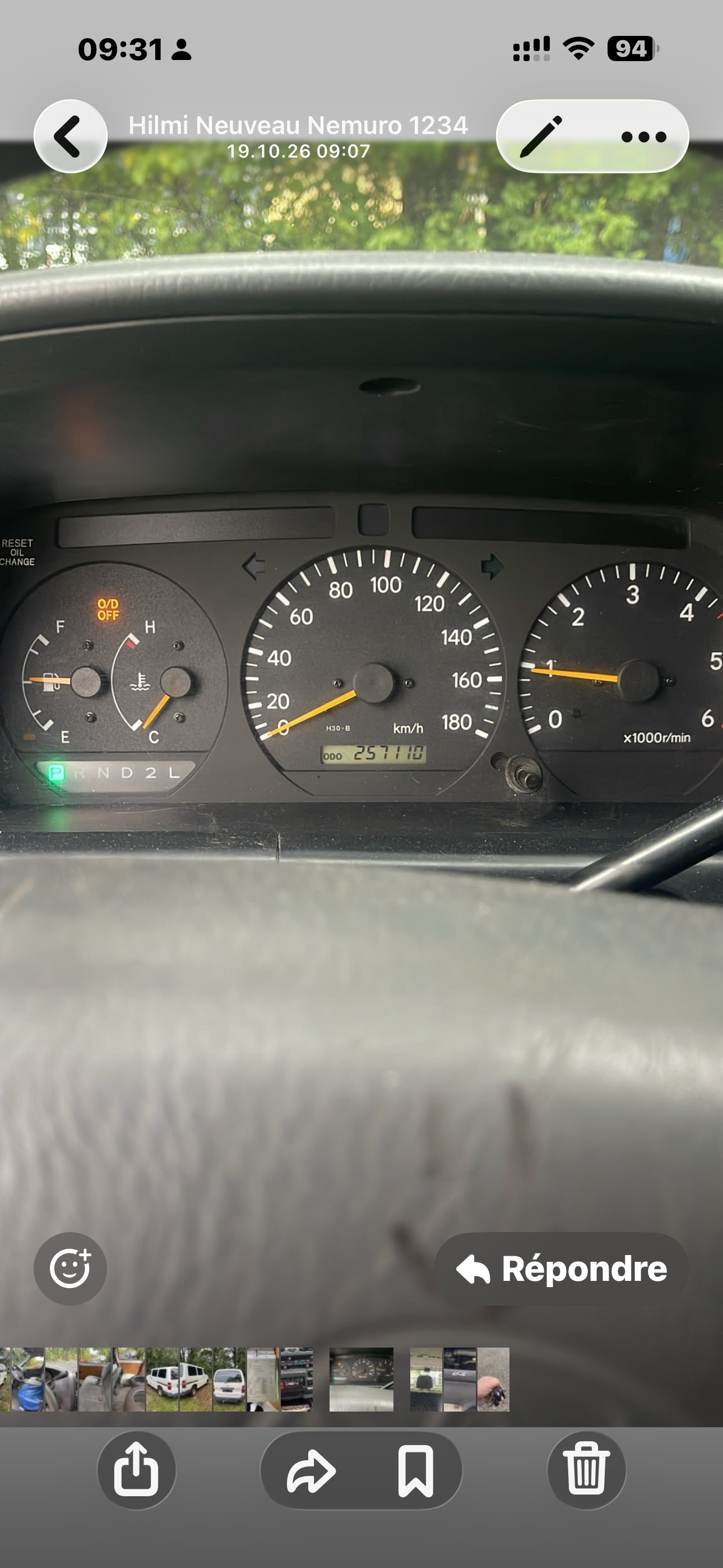 TOYOTA Hiace D-4D Van-image-13