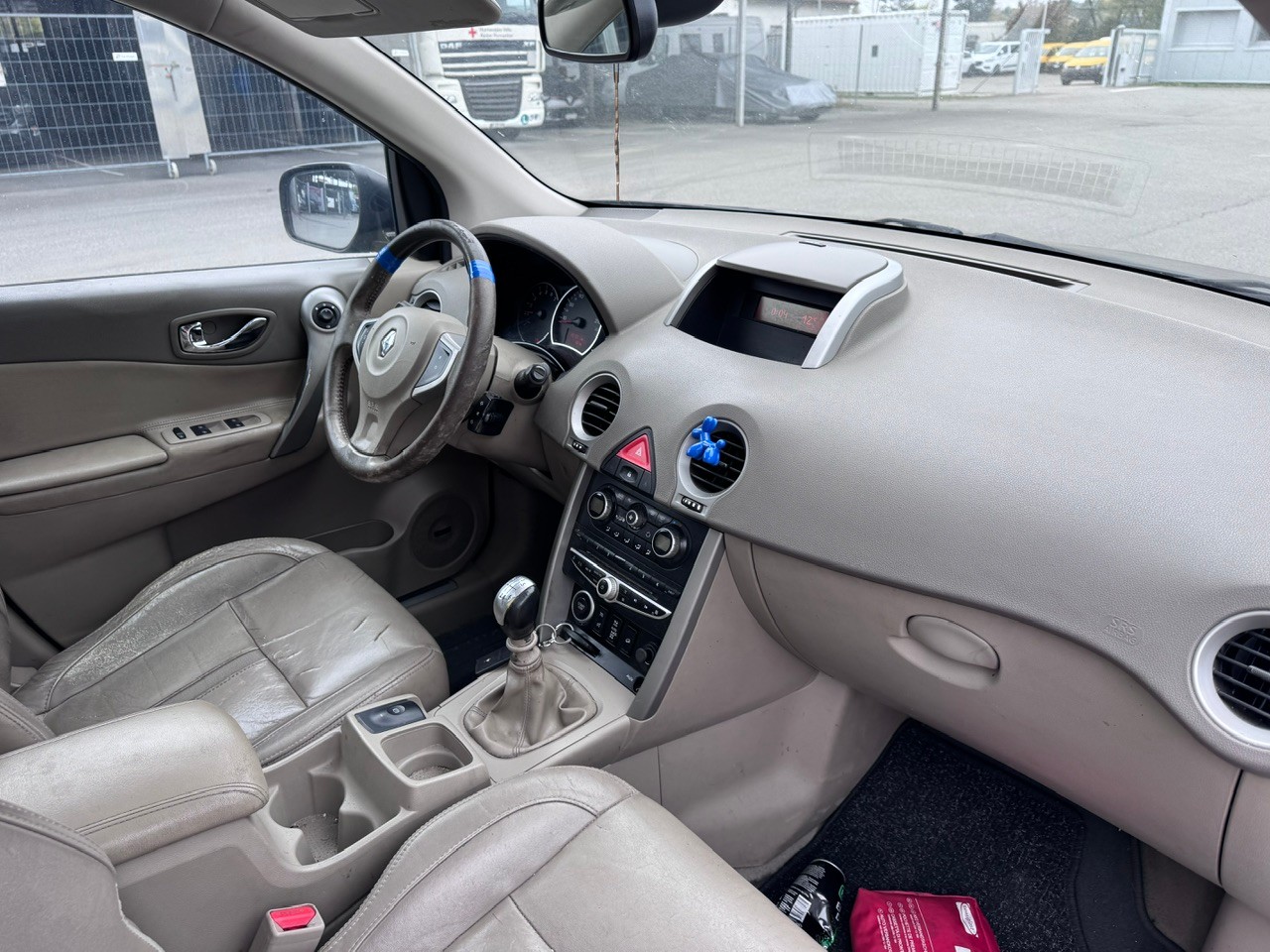 RENAULT Koleos 2.5 Dynamique Luxe 4x4-image-5
