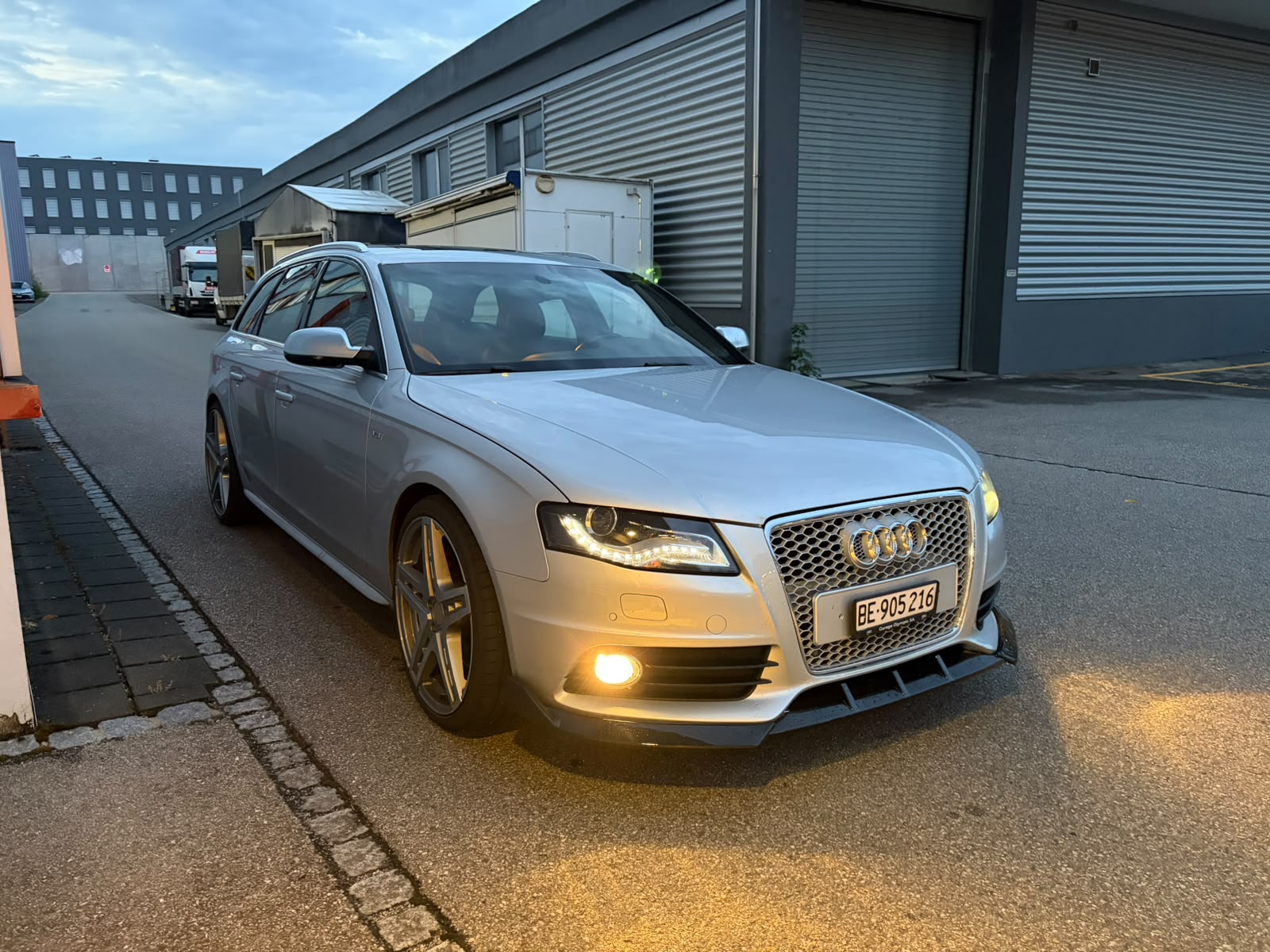 Car photo