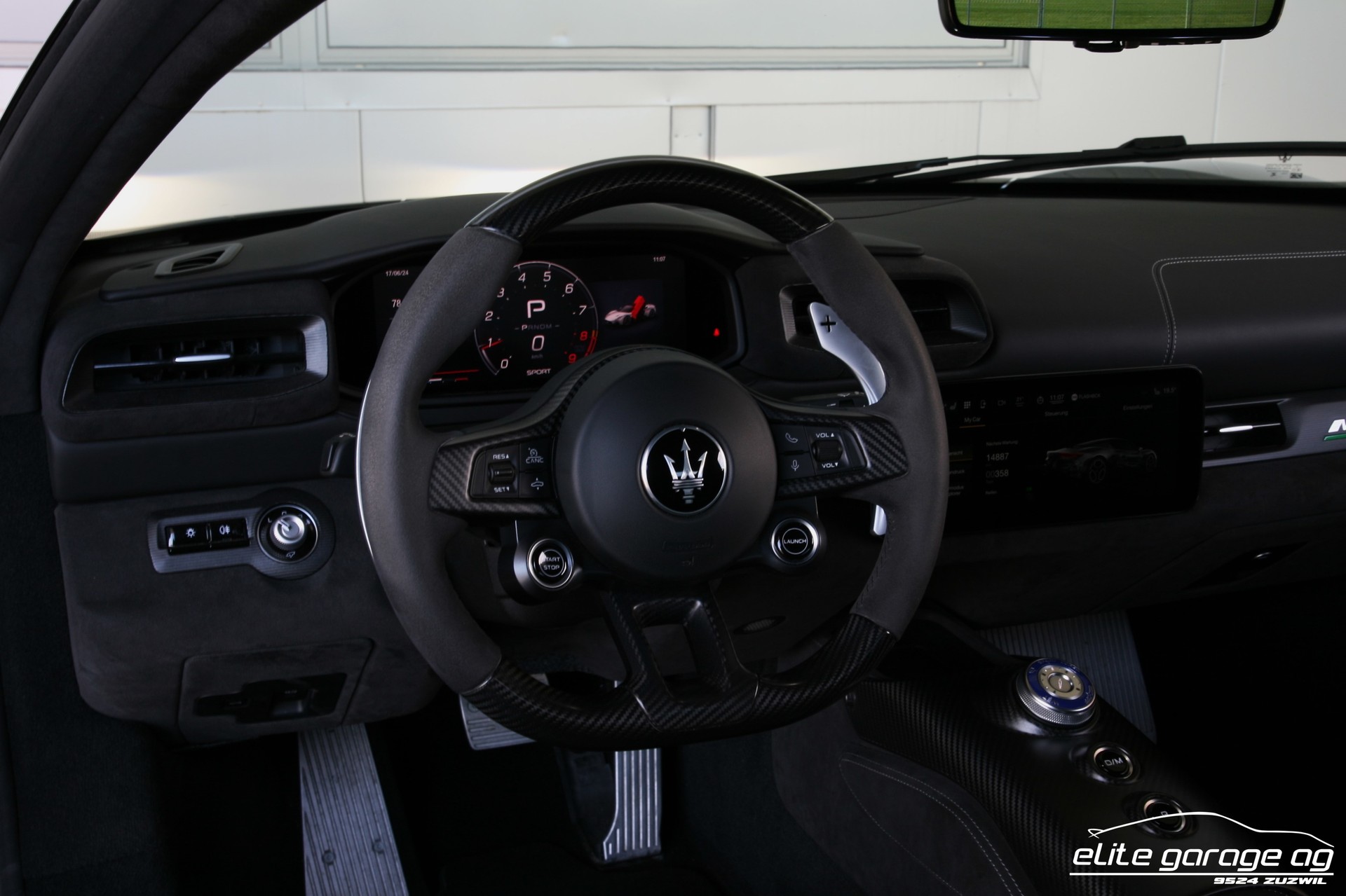 MASERATI MC 20-image-14