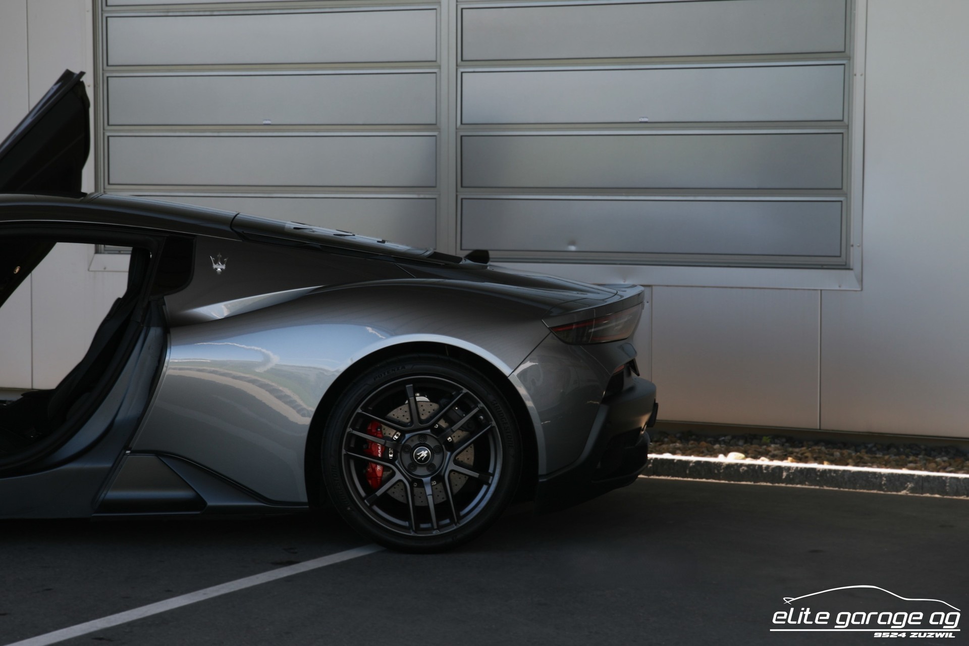 MASERATI MC 20-image-12