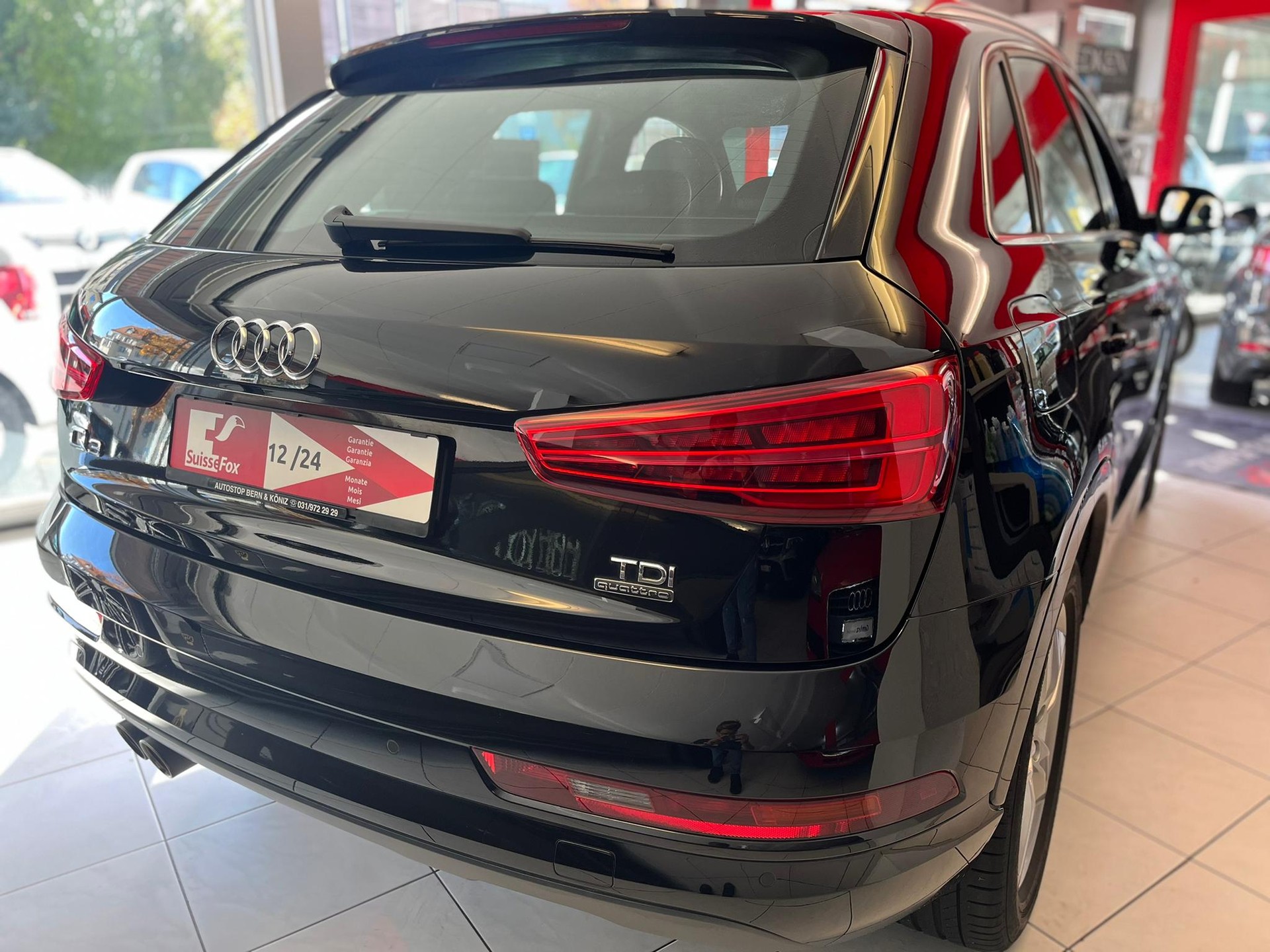 AUDI Q3 2.0 TDI sport quattro-showroom-element-3