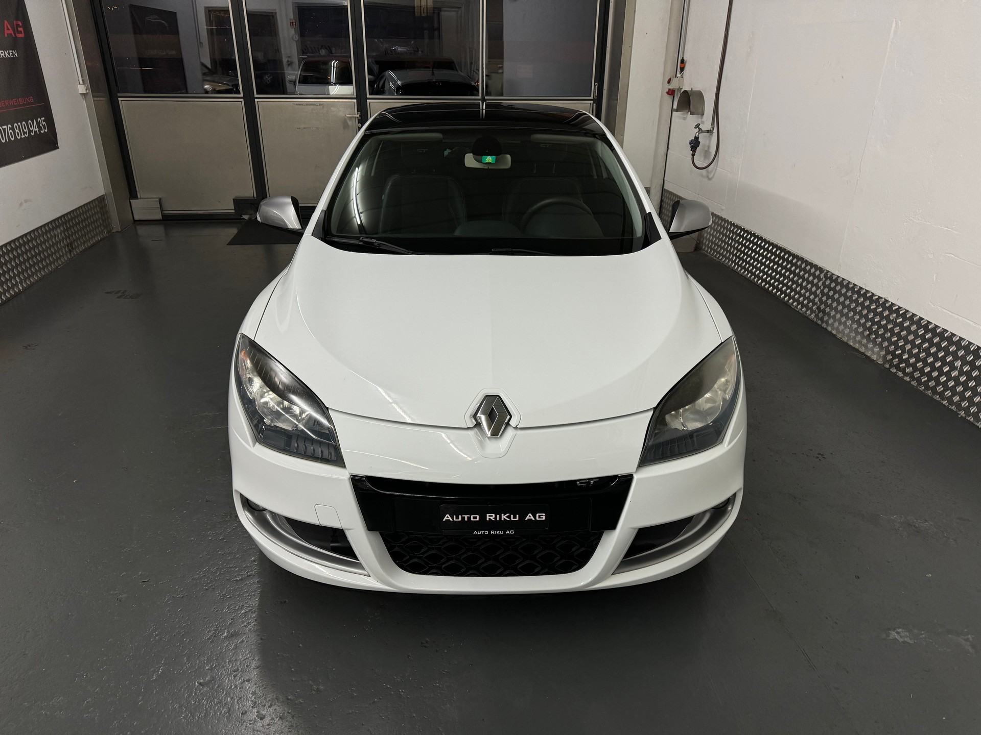 RENAULT Mégane Coupé 2.0 16V Turbo GT-image-2