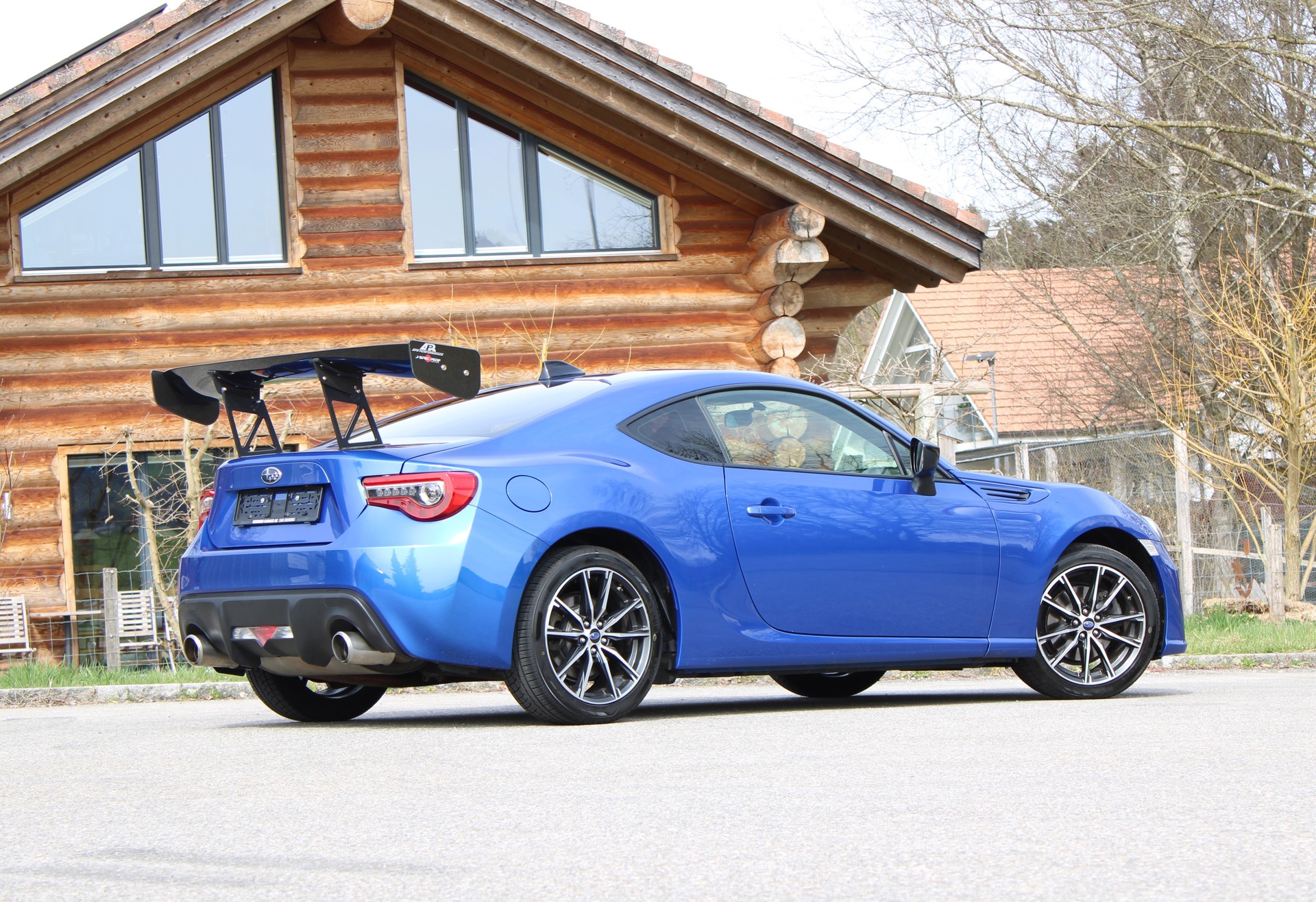 SUBARU BRZ 2.0R-image-1