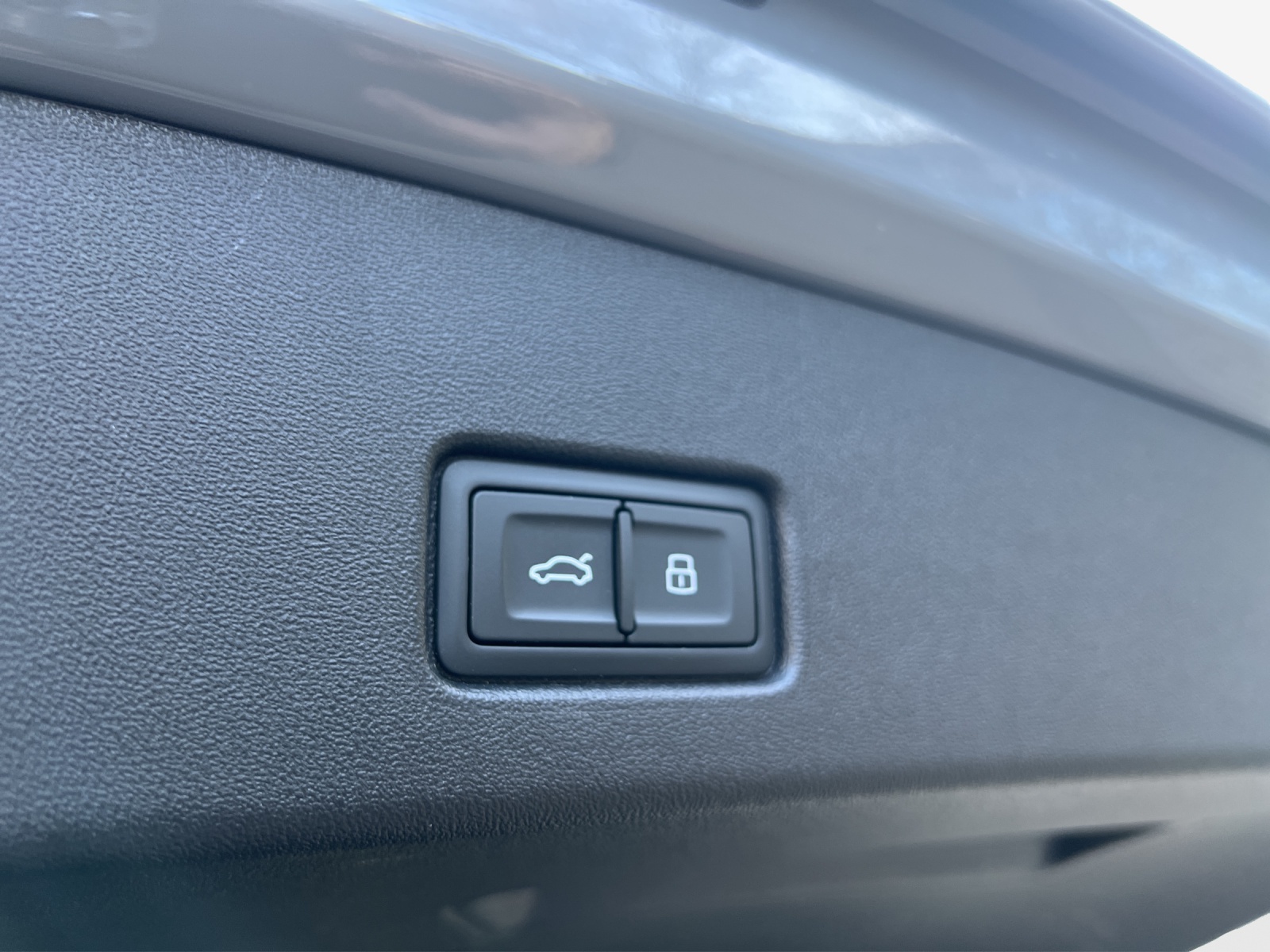 AUDI Q4 e-tron 40-image-13