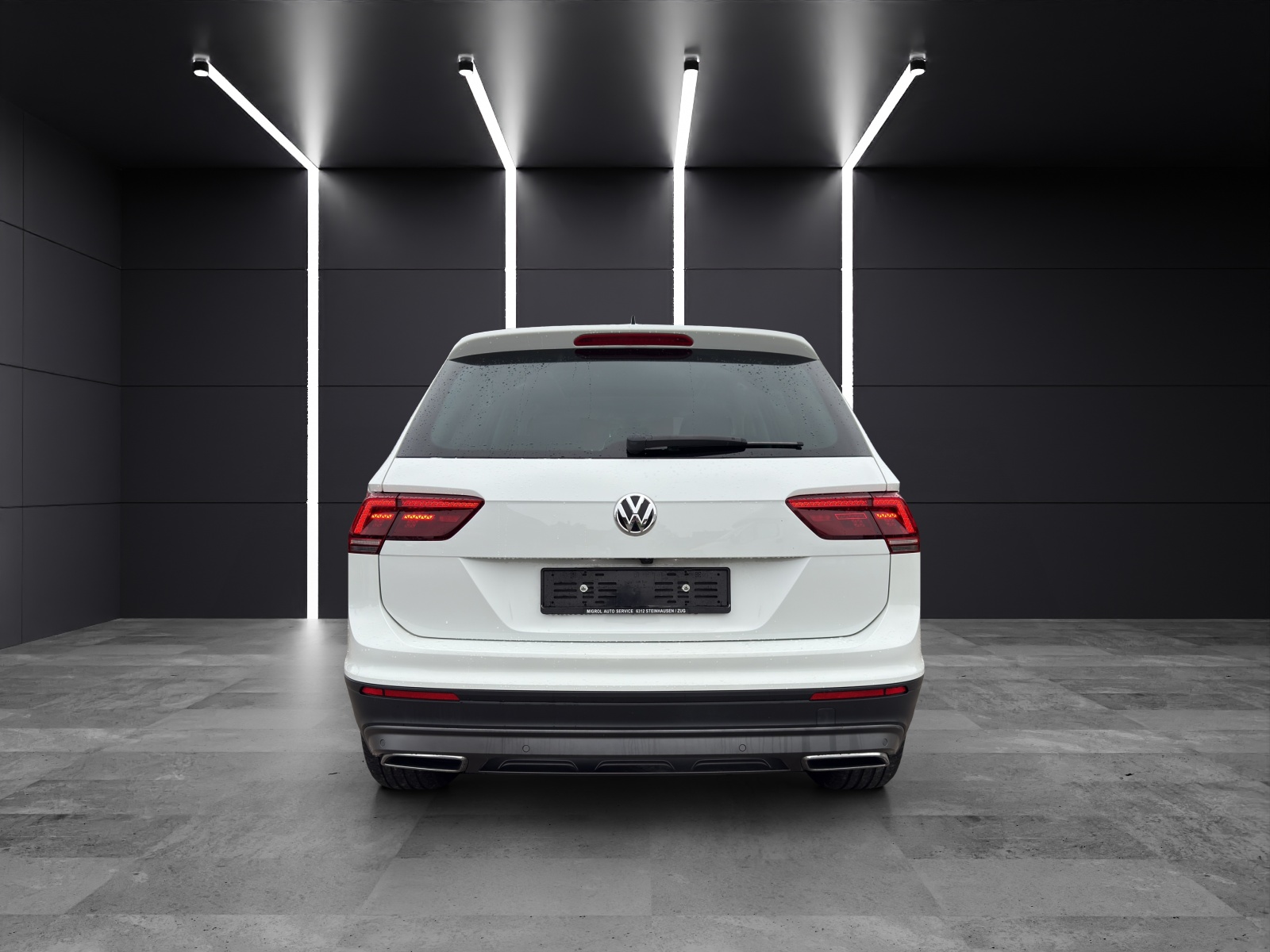 VW Tiguan 2.0TSI Comfortline 4Motion DSG-showroom-element-3