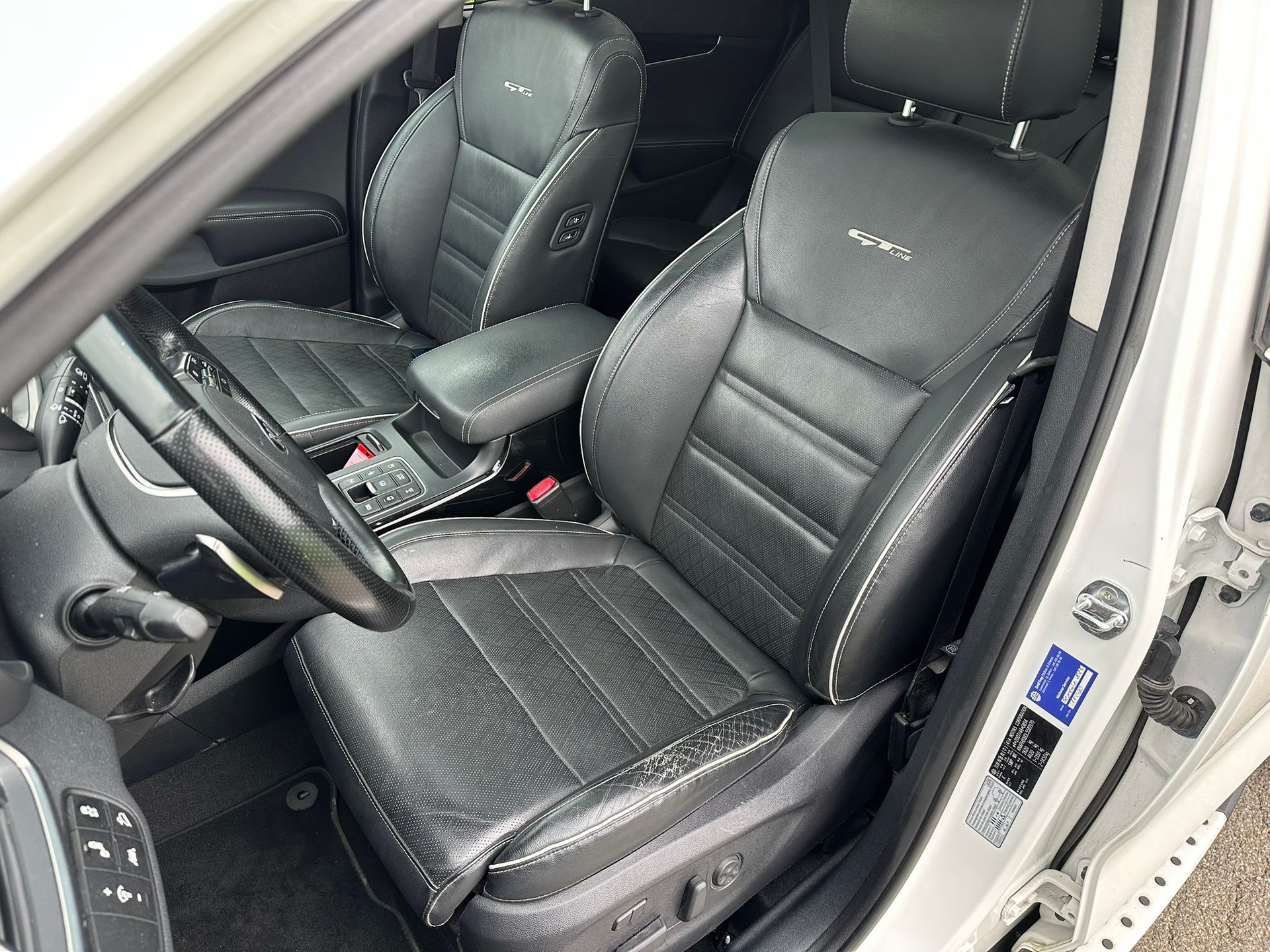 KIA Sorento 2.2 CRDI Style 7P. Automatic-image-10