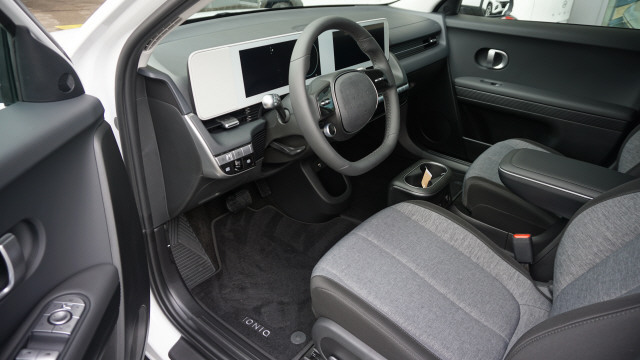 HYUNDAI Ioniq 5 77kW Origo 4WD-image-9