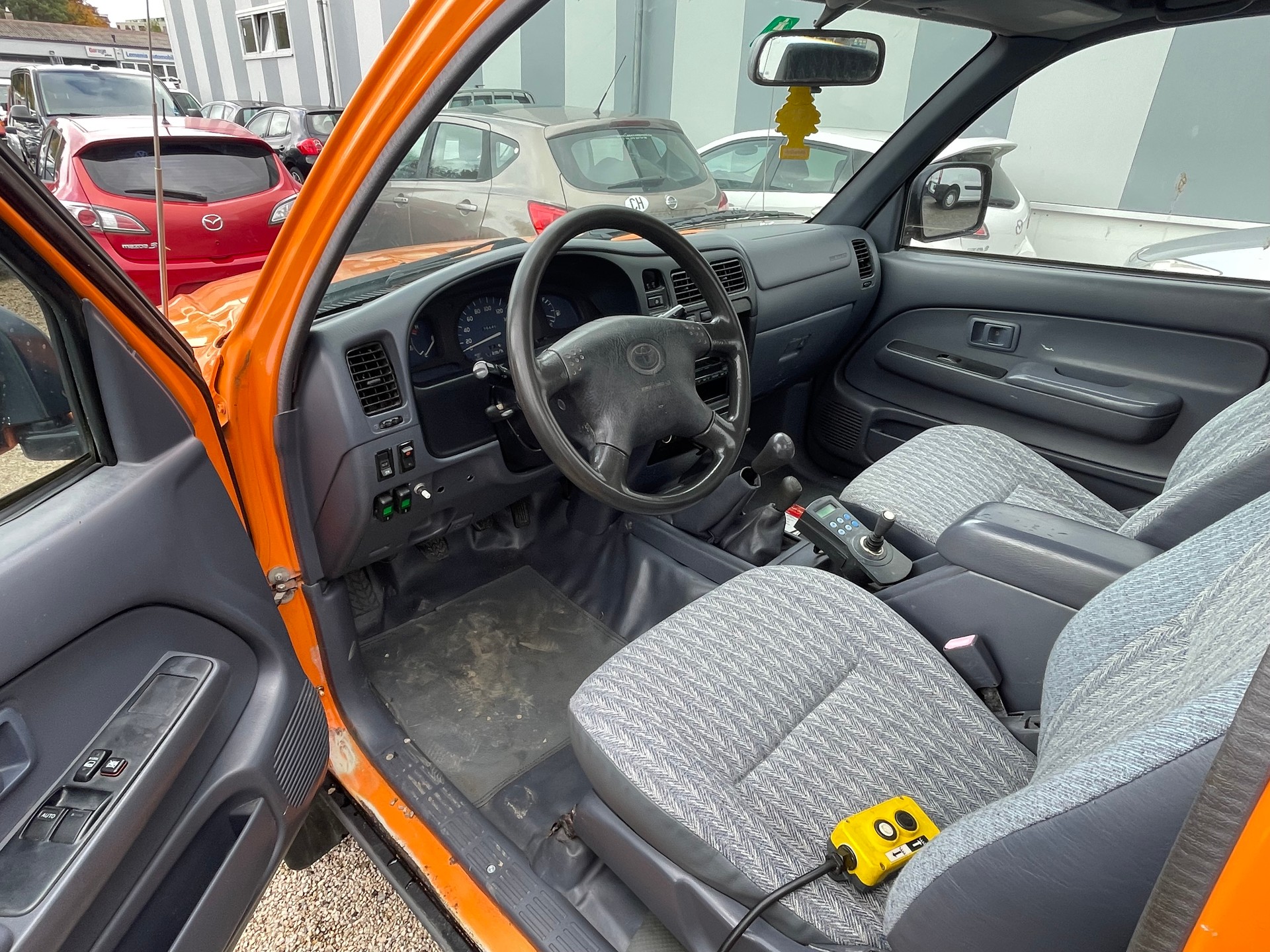 TOYOTA Hilux 4x4 2.5 D-4D-image-5