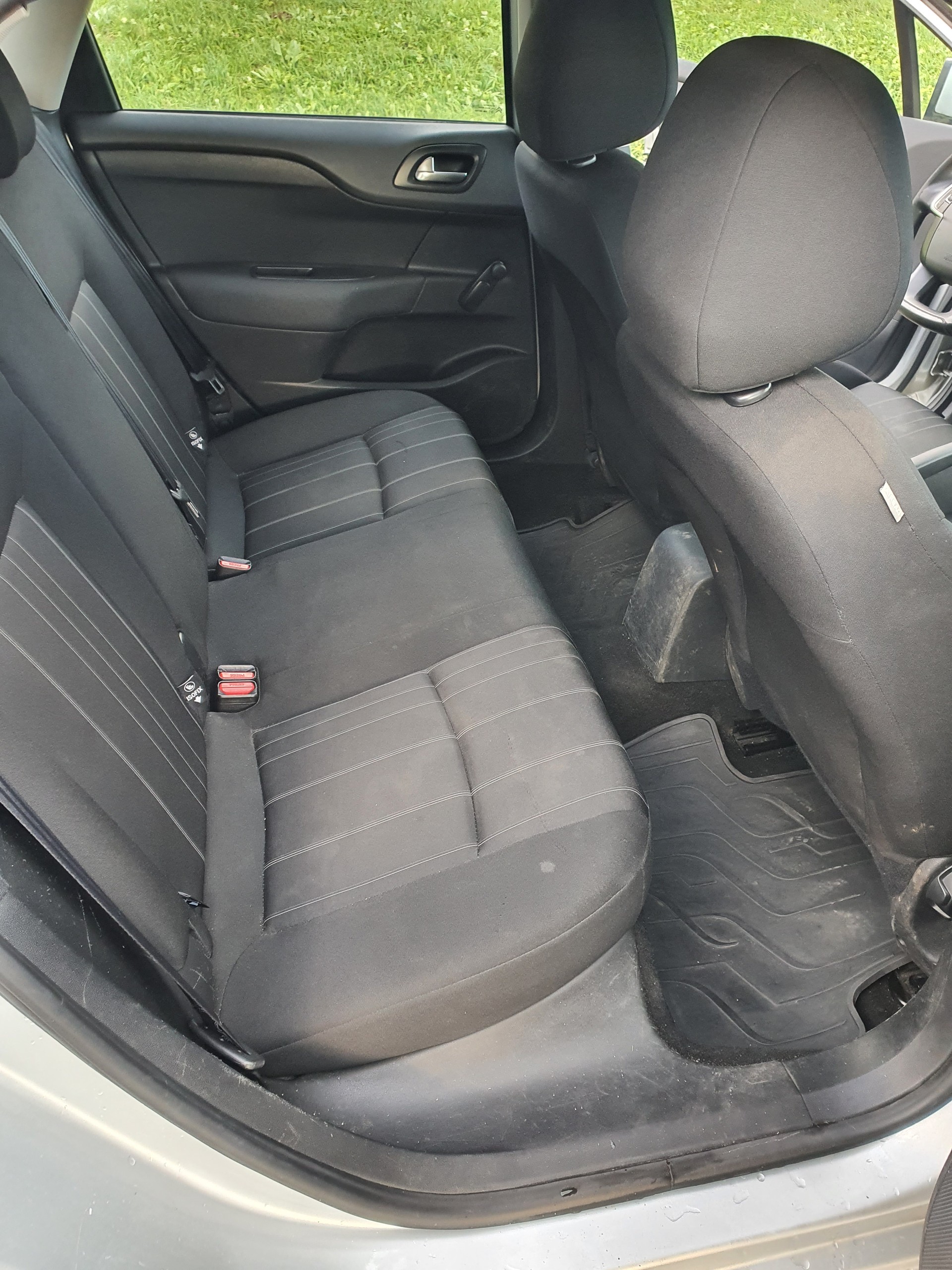 CITROEN C4 Berline 1.4 VTi Attraction-image-12