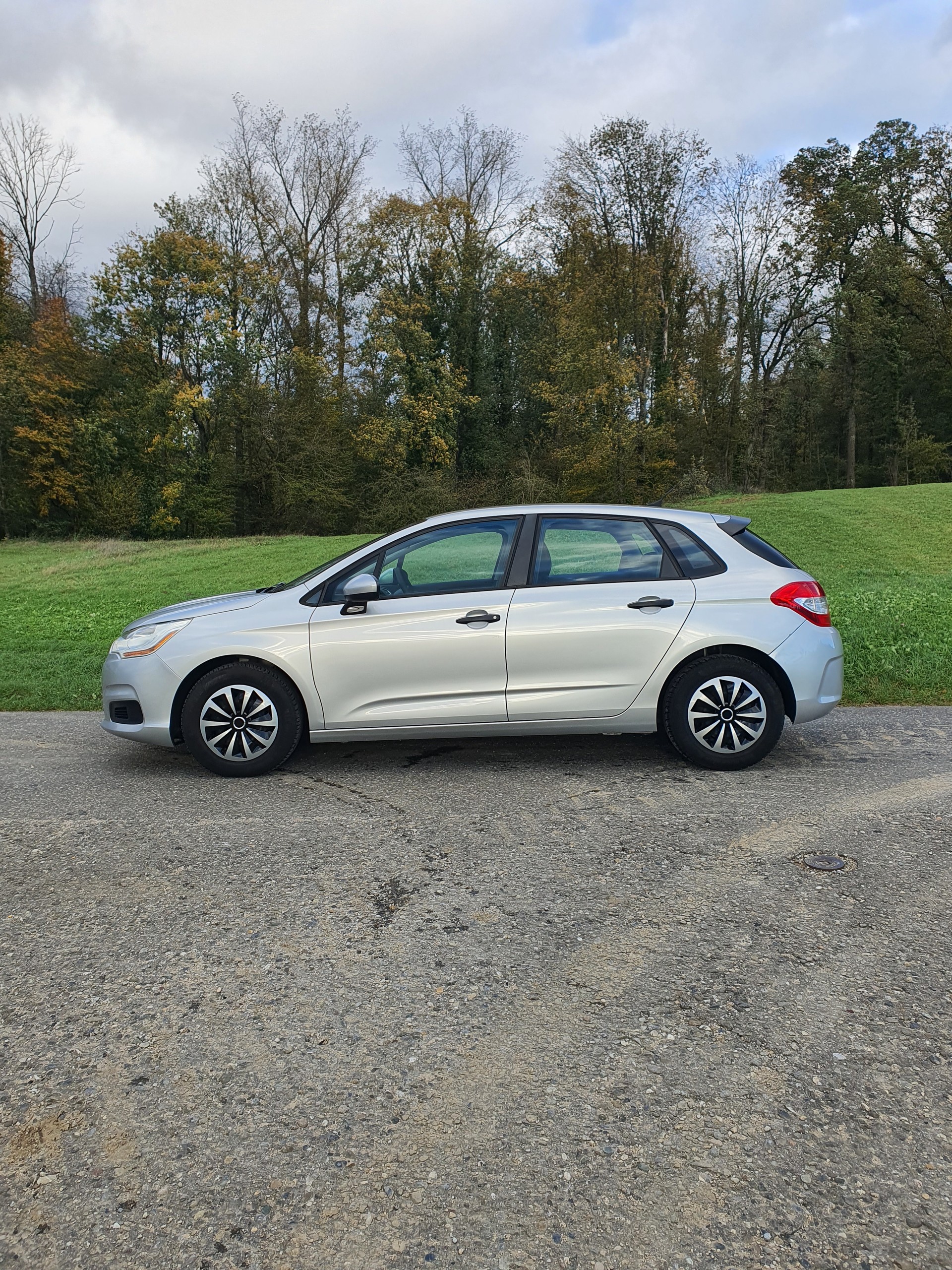 CITROEN C4 Berline 1.4 VTi Attraction-image-7
