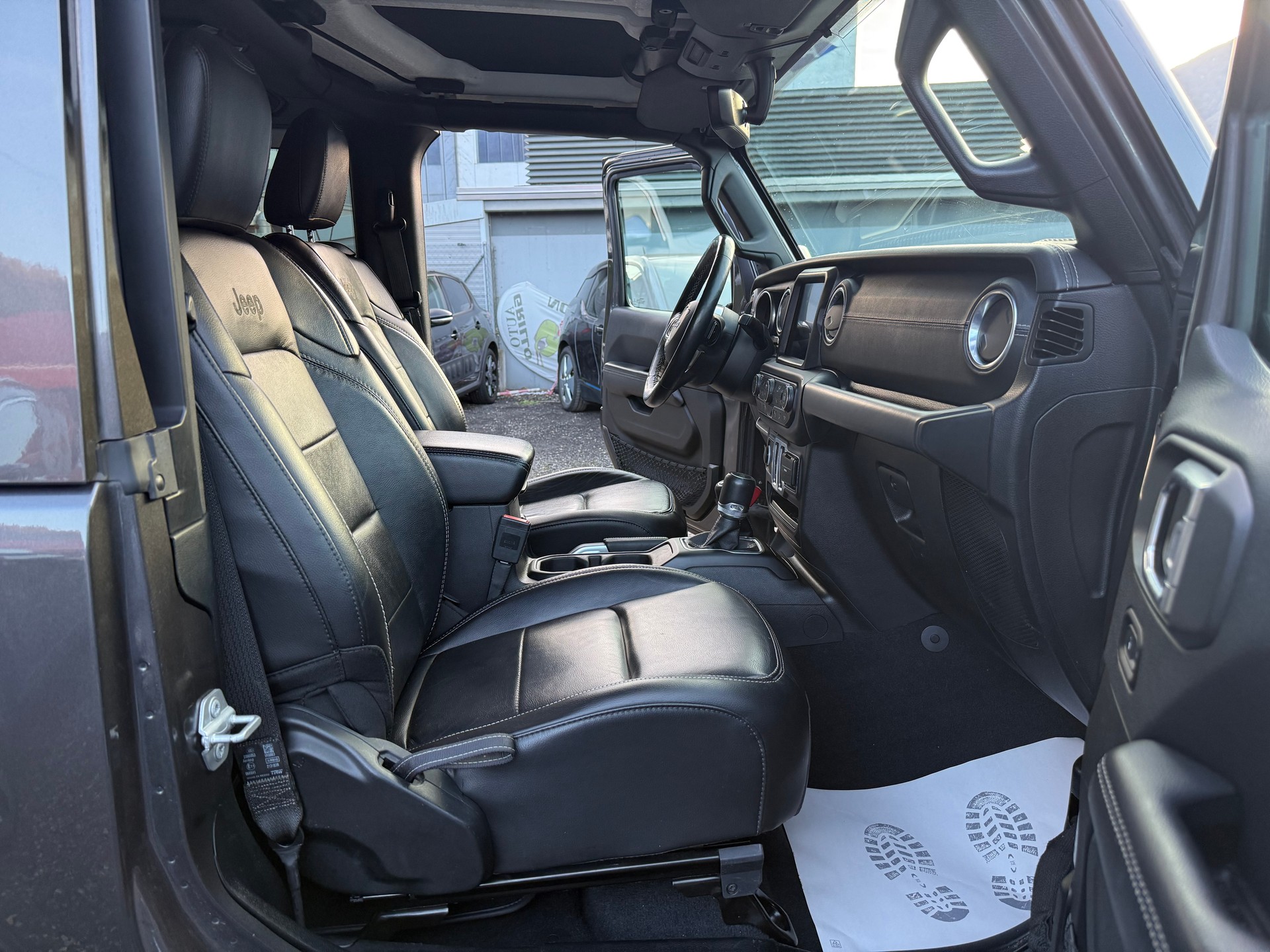 JEEP Wrangler 2.2MJ Overland Automatic-image-6