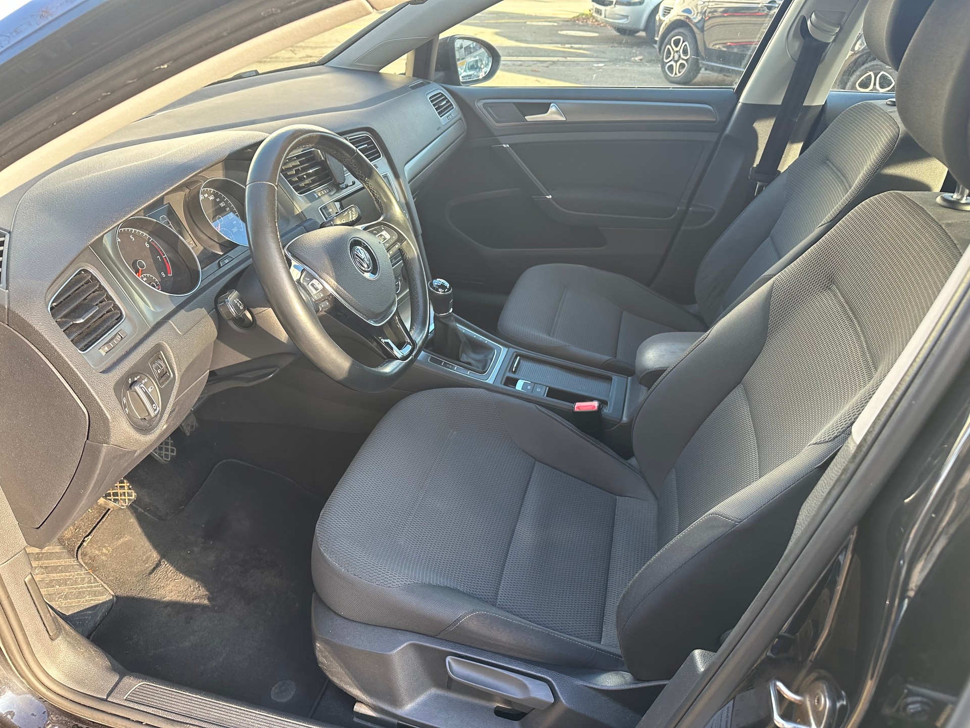 VW Golf 1.2 TSI Comfortline-image-10