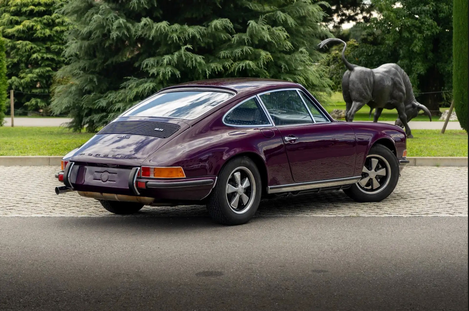 PORSCHE 2.4 S-image-7