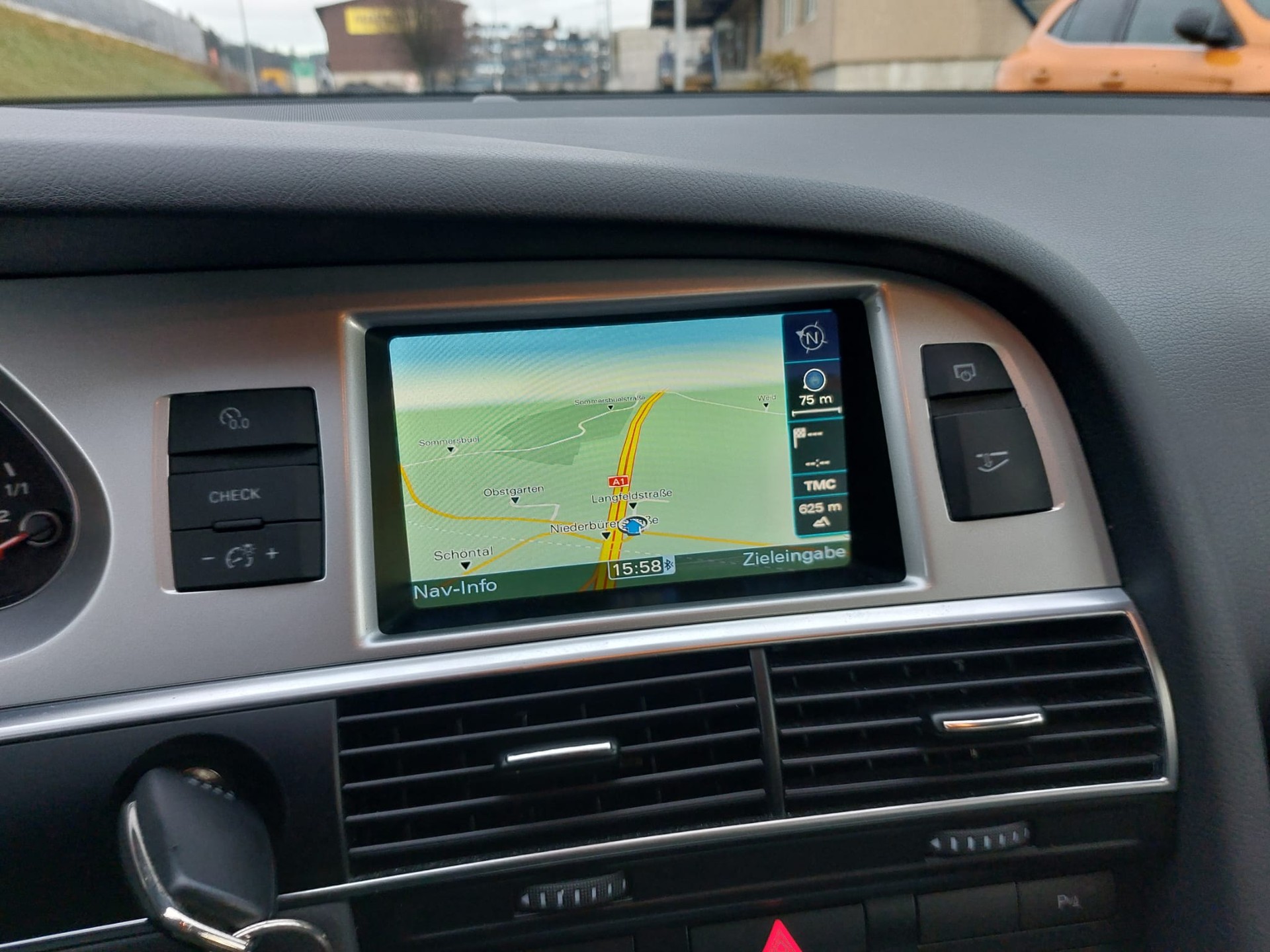 AUDI A6 Limousine 2.0 TFSI-image-7