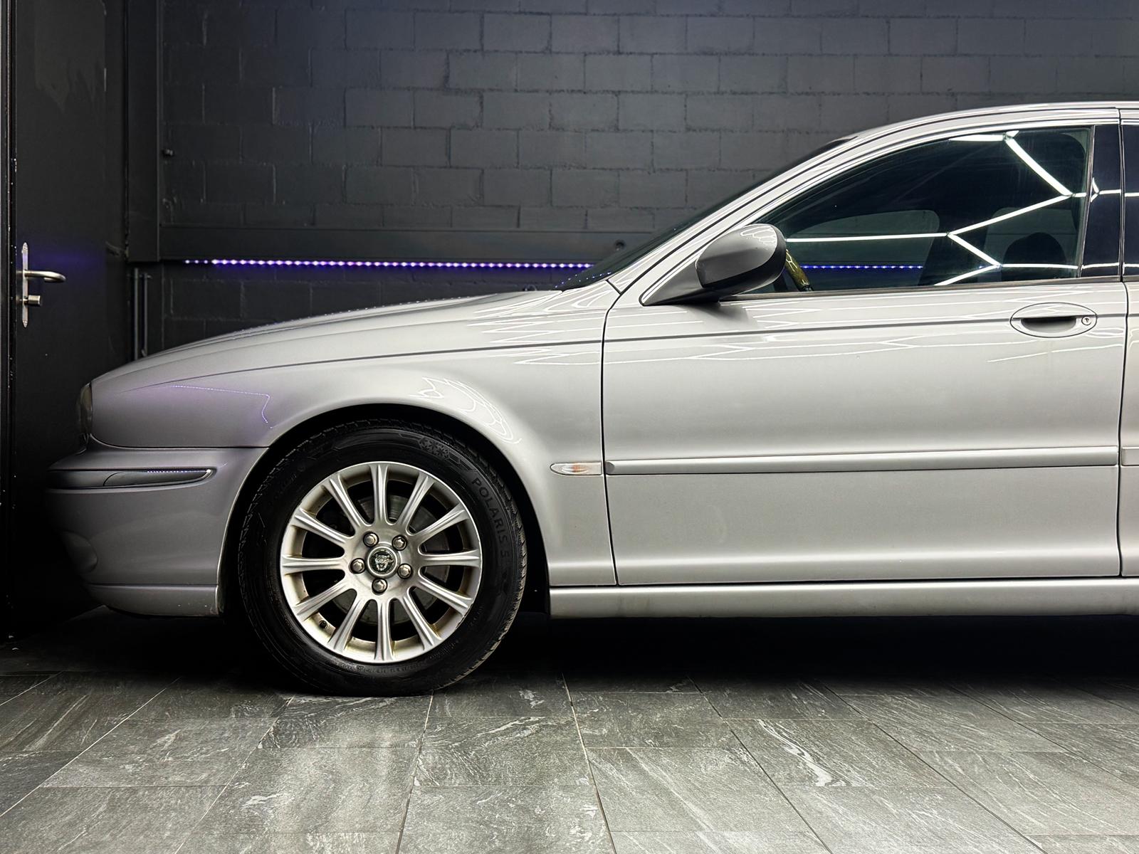 JAGUAR X-Type 3.0 V6 Traction4 Executive-showroom-element-2