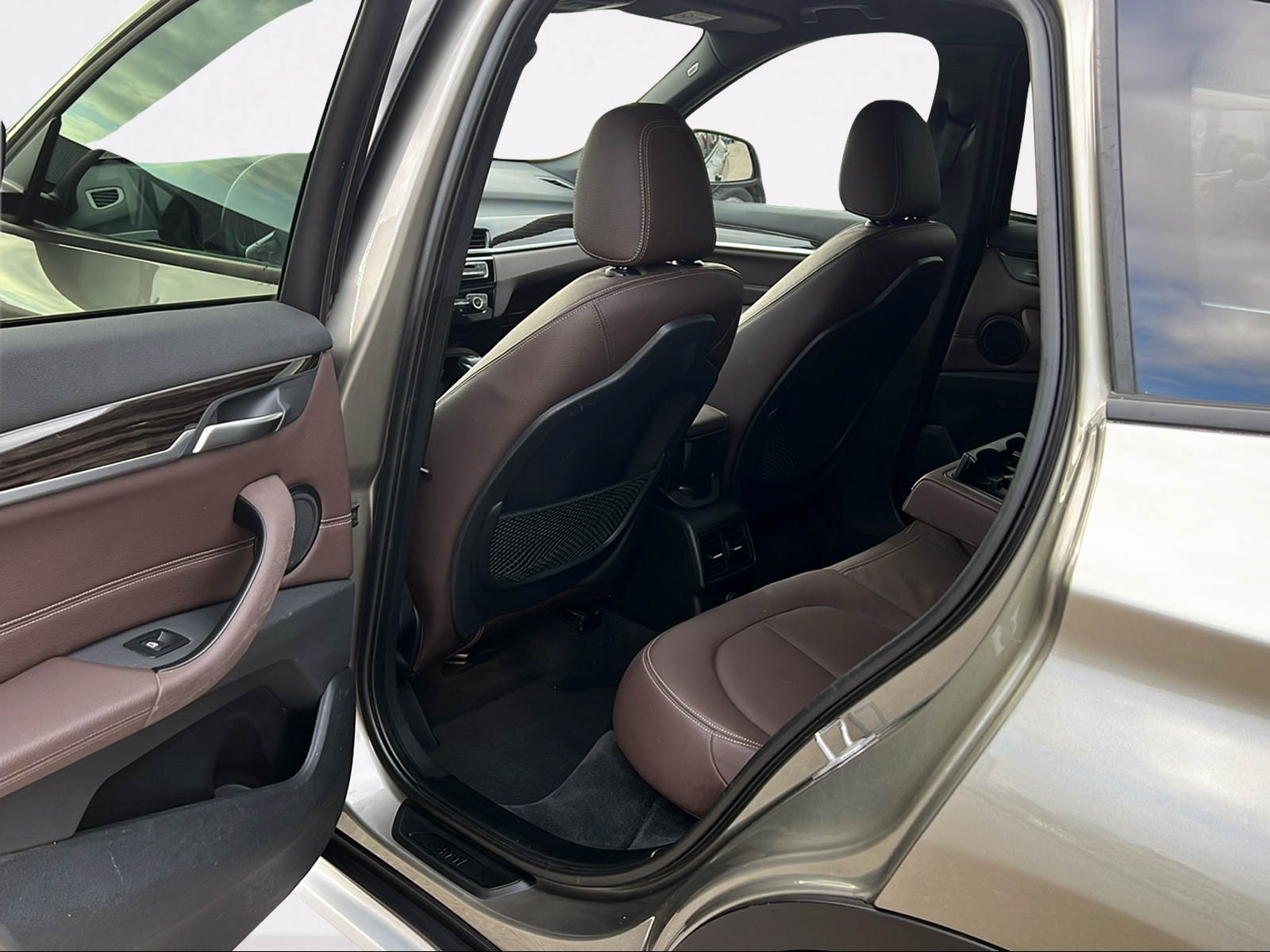 BMW X1 xDrive 25i xLine Steptronic-image-8