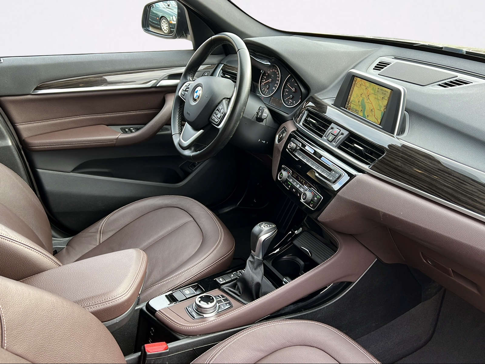 BMW X1 xDrive 25i xLine Steptronic-image-2