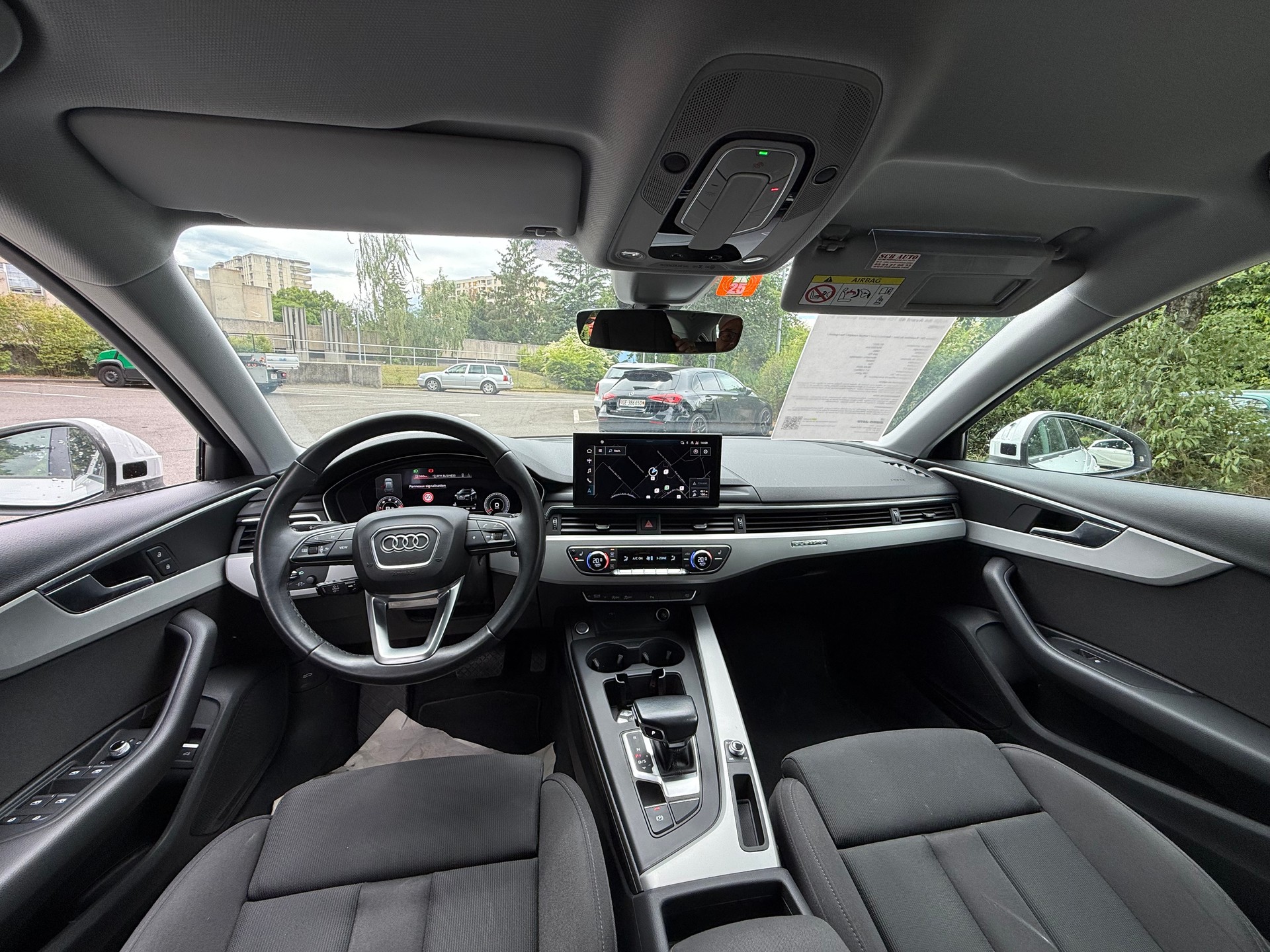 AUDI A4 Avant 40 TDI advanced quattro S-tronic-image-10