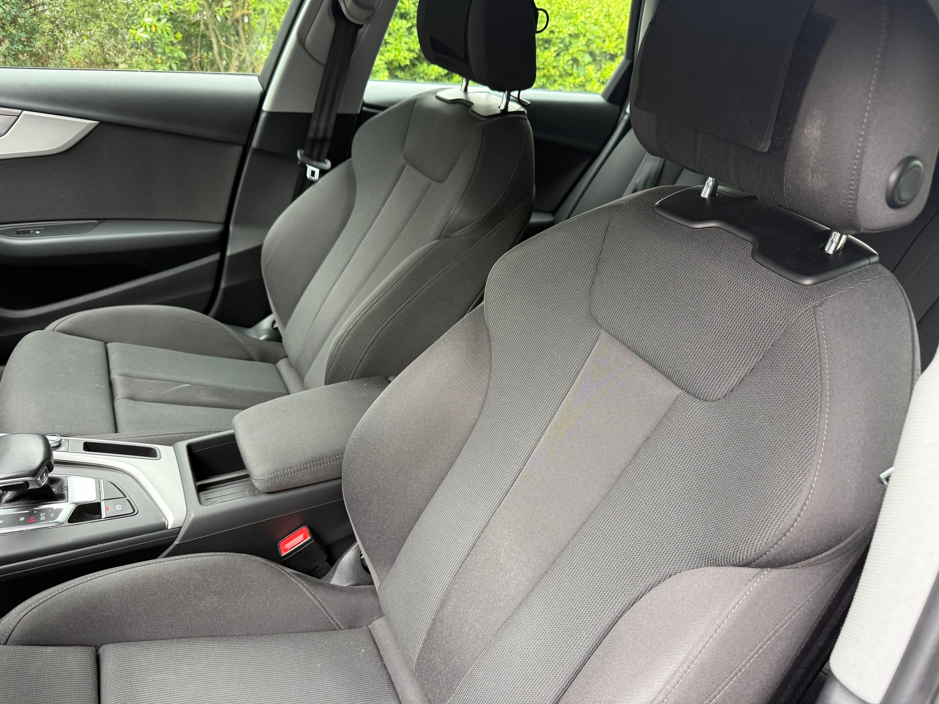 AUDI A4 Avant 40 TDI advanced quattro S-tronic-image-11