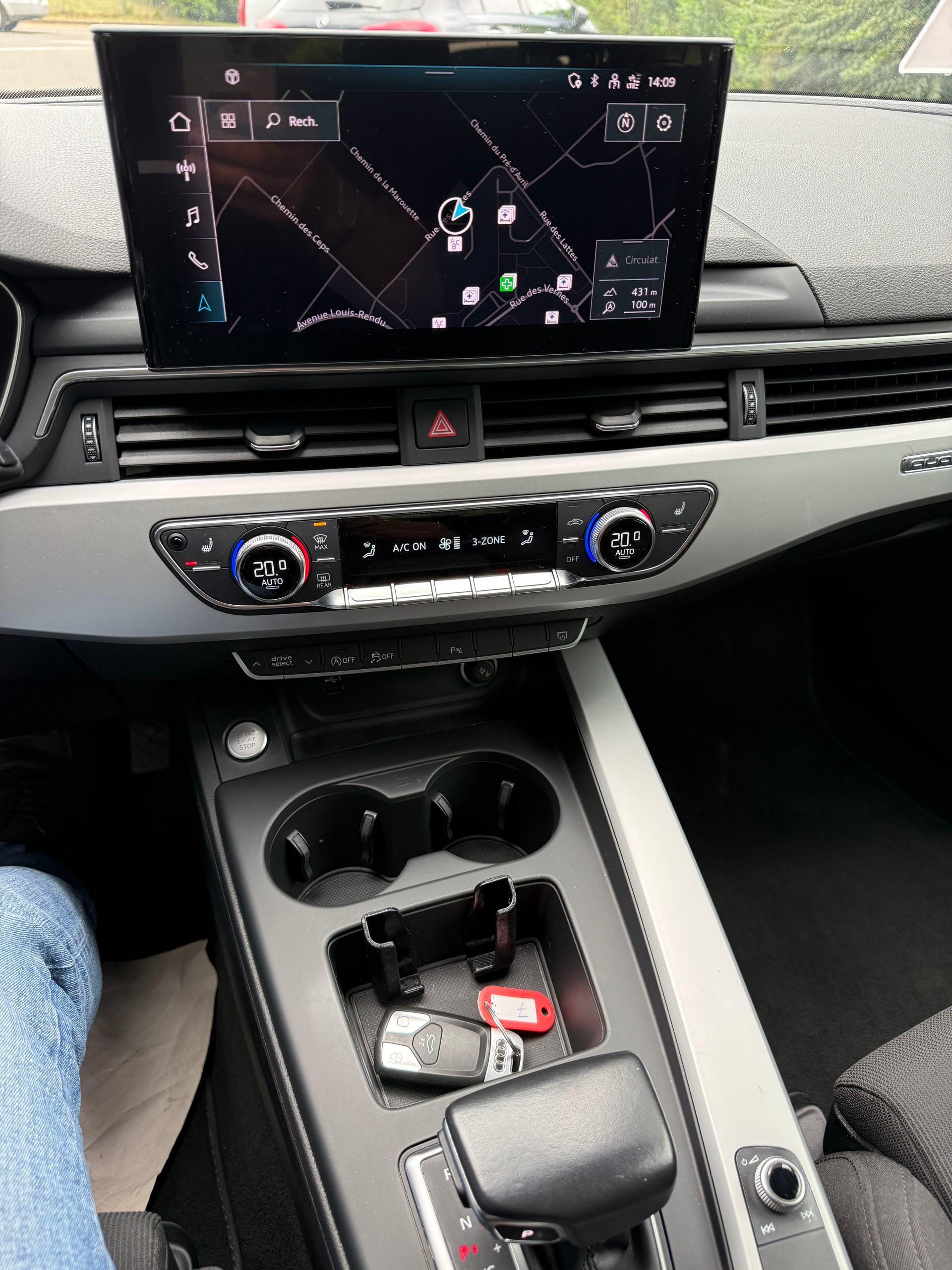 AUDI A4 Avant 40 TDI advanced quattro S-tronic-image-12
