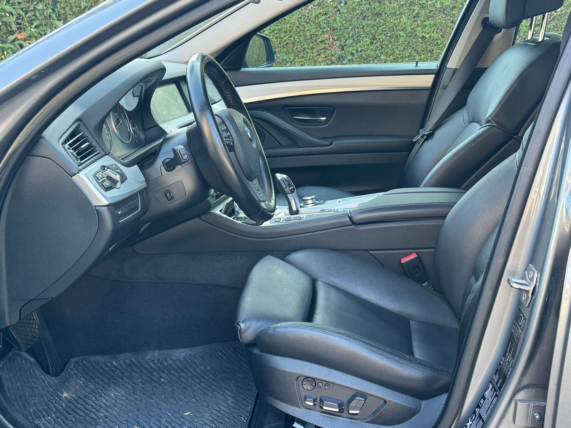 BMW 535i xDrive Steptronic-image-8