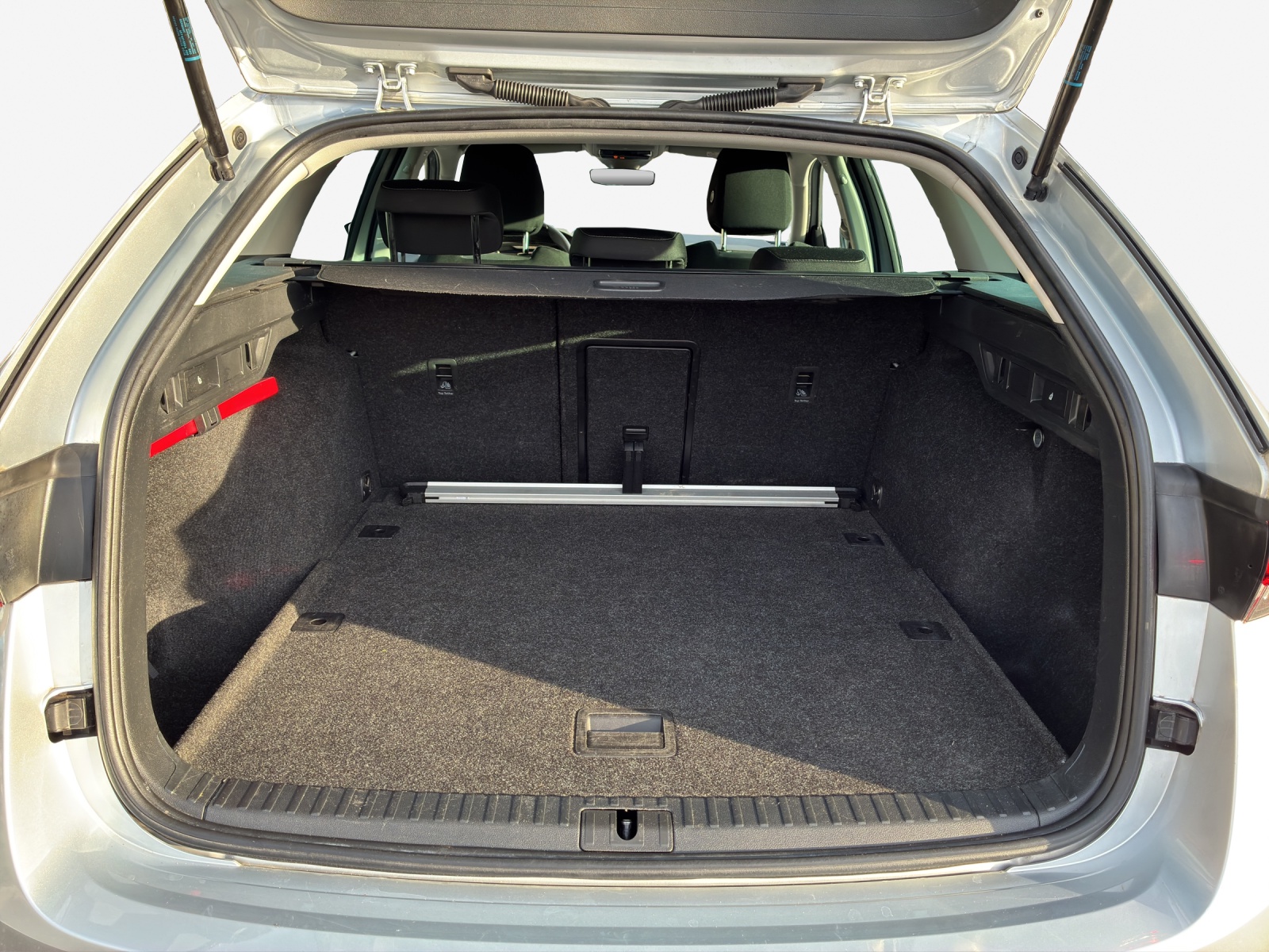 SKODA Octavia Combi 2.0 TDI DSG Ambition 4x4-image-12