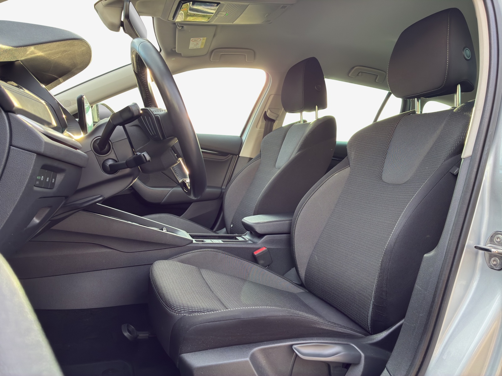 SKODA Octavia Combi 2.0 TDI DSG Ambition 4x4-image-7