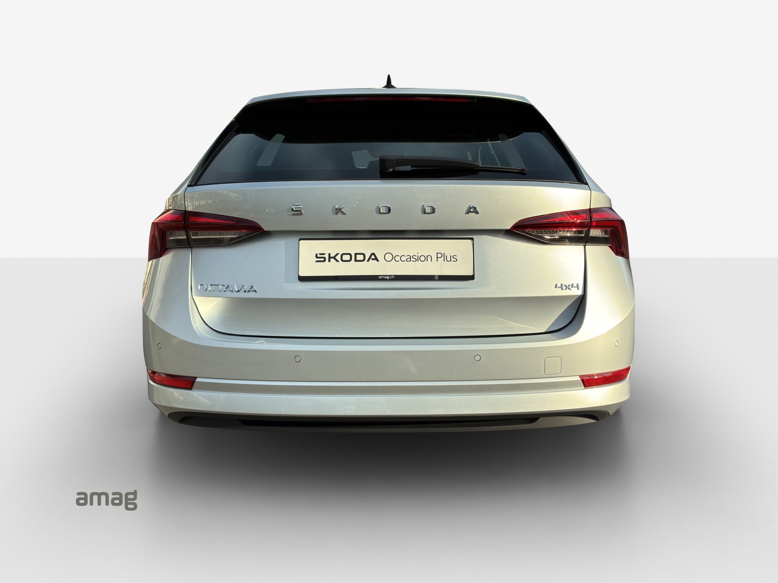 SKODA Octavia Combi 2.0 TDI DSG Ambition 4x4-image-3