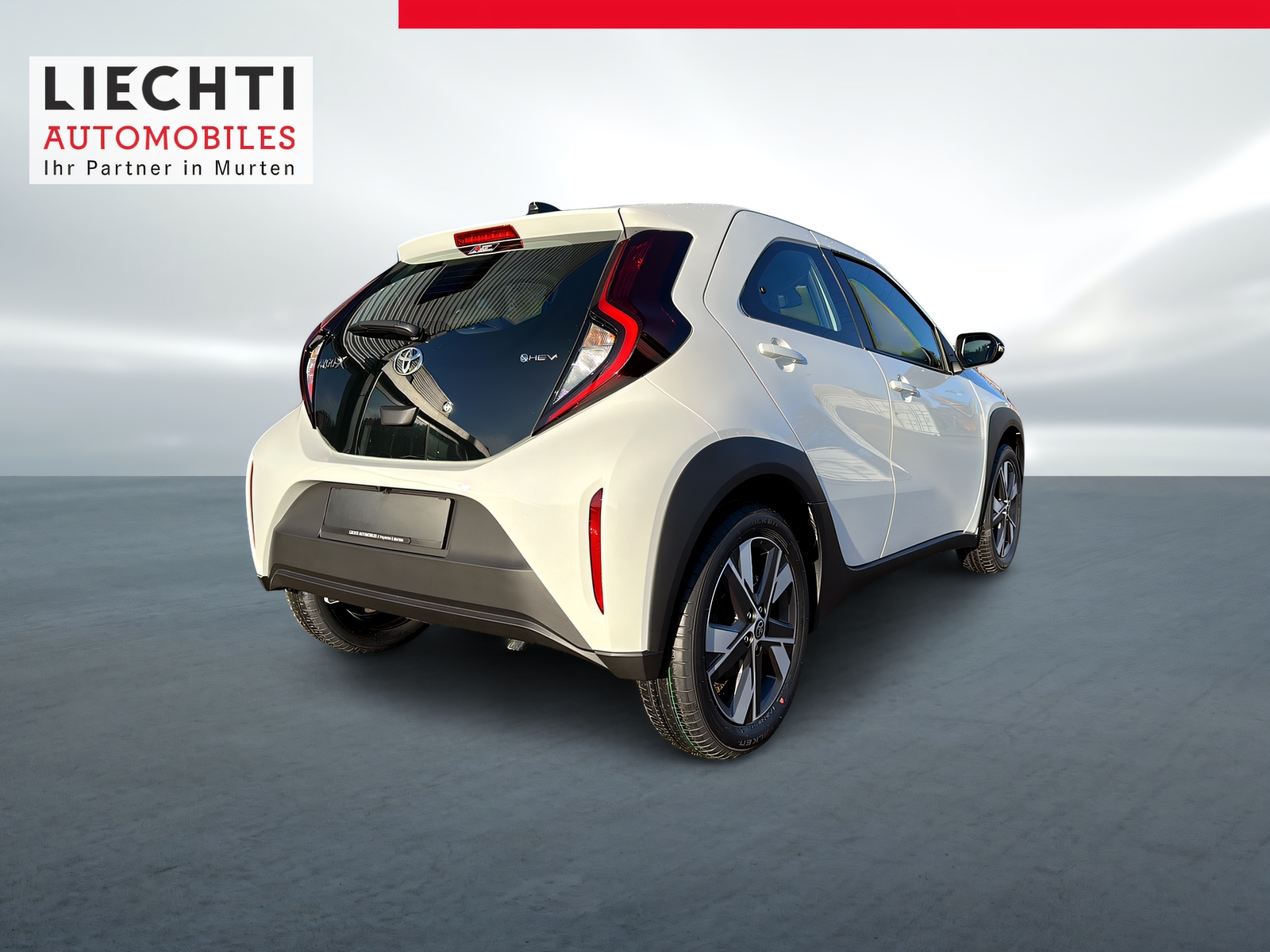 TOYOTA Aygo X 1.5 Comfort e-CVT-image-13