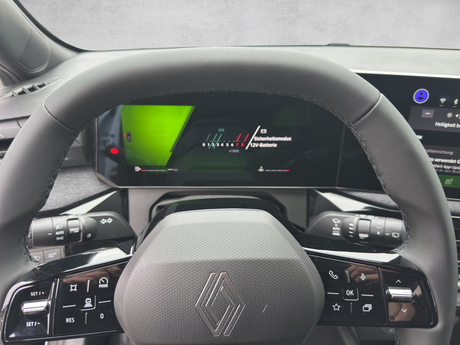 RENAULT CLIO evolution TCe115-image-8