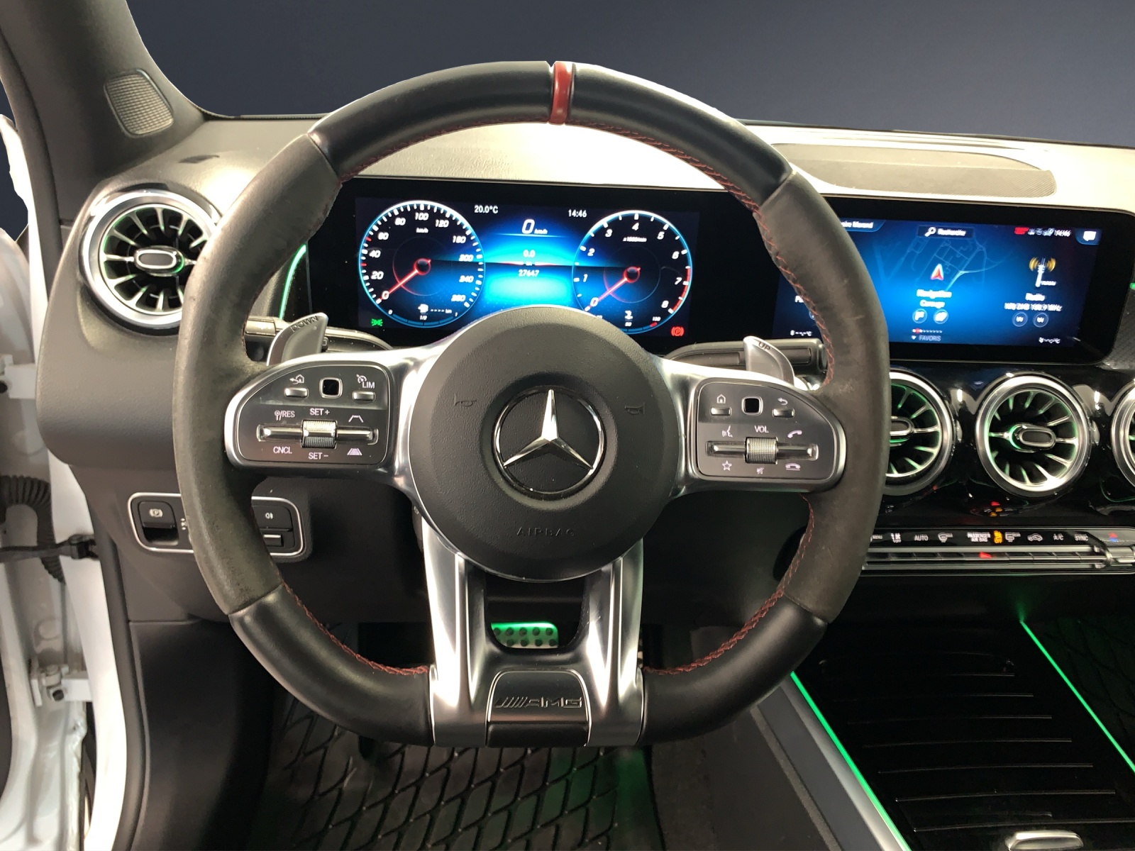 MERCEDES-BENZ GLB 35 AMG 4 MATIC-image-8