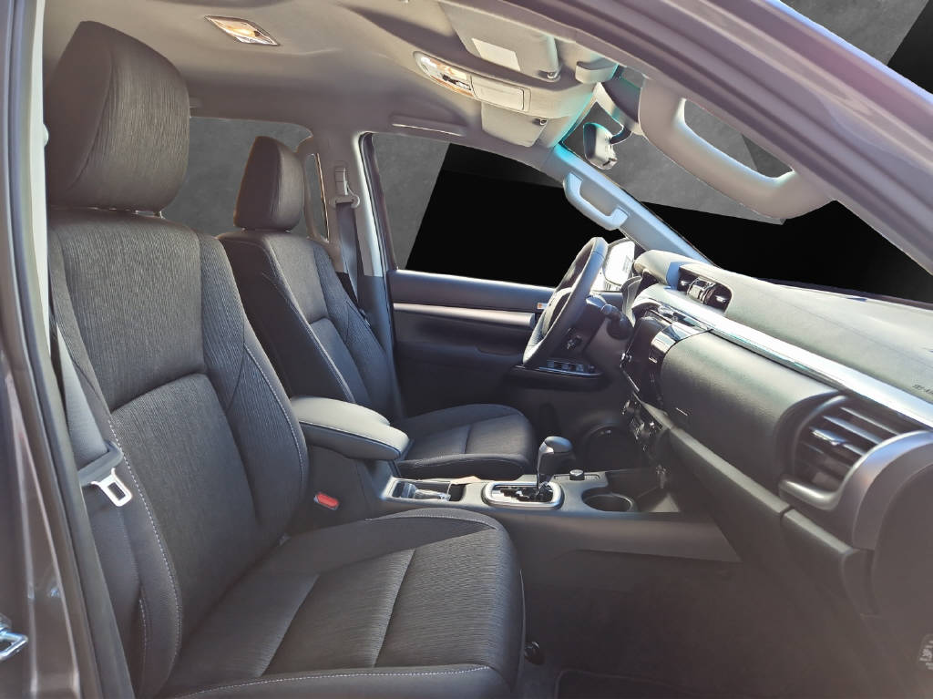 TOYOTA Hilux Double Cab.-Pick-up 2.8 48038/004-image-9