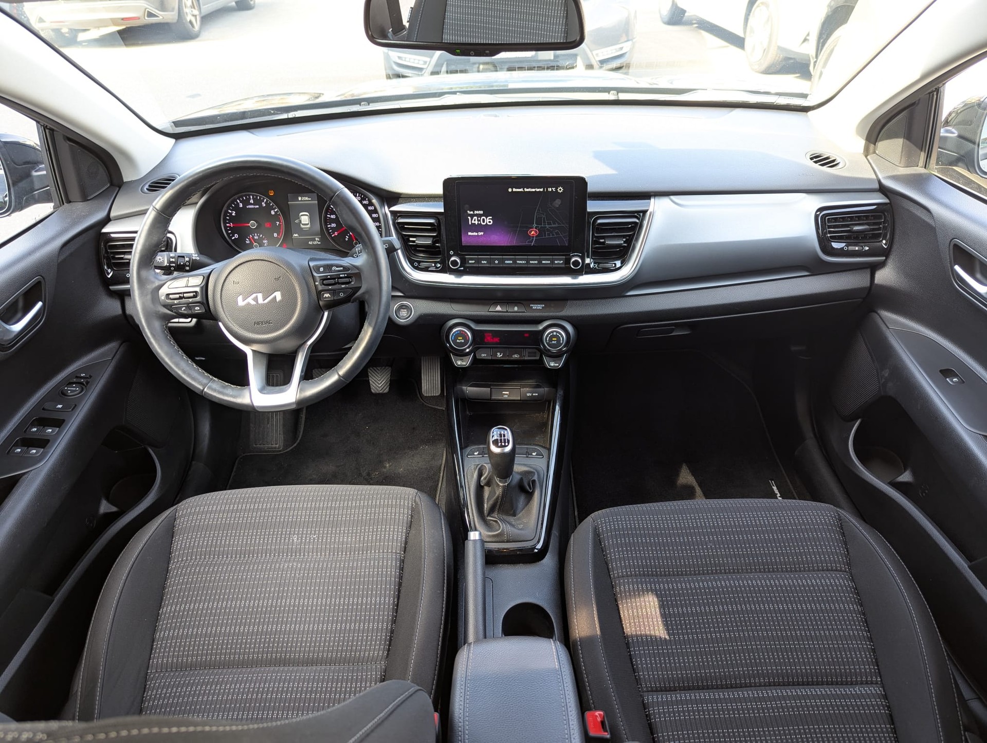 KIA Stonic 1.0 T-GDI Power-image-5