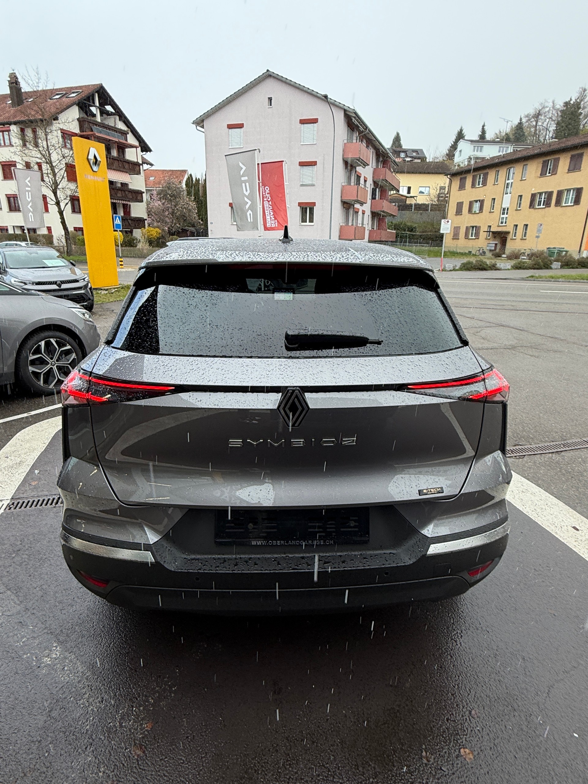 RENAULT Symbioz 1.8 E-Tech Techno-showroom-element-3