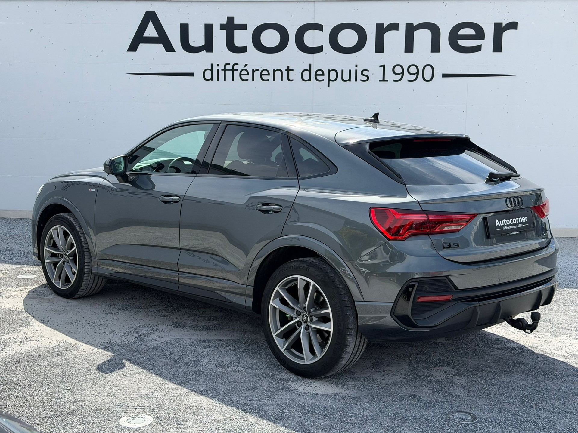 AUDI Q3 Sportback 45 TFSI S line quattro S-tronic-image-2