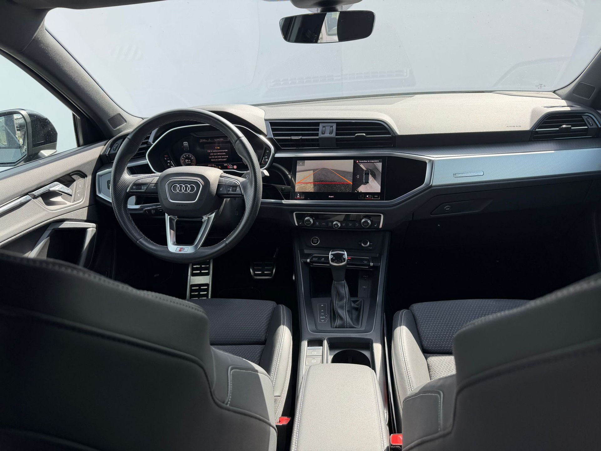 AUDI Q3 Sportback 45 TFSI S line quattro S-tronic-image-8