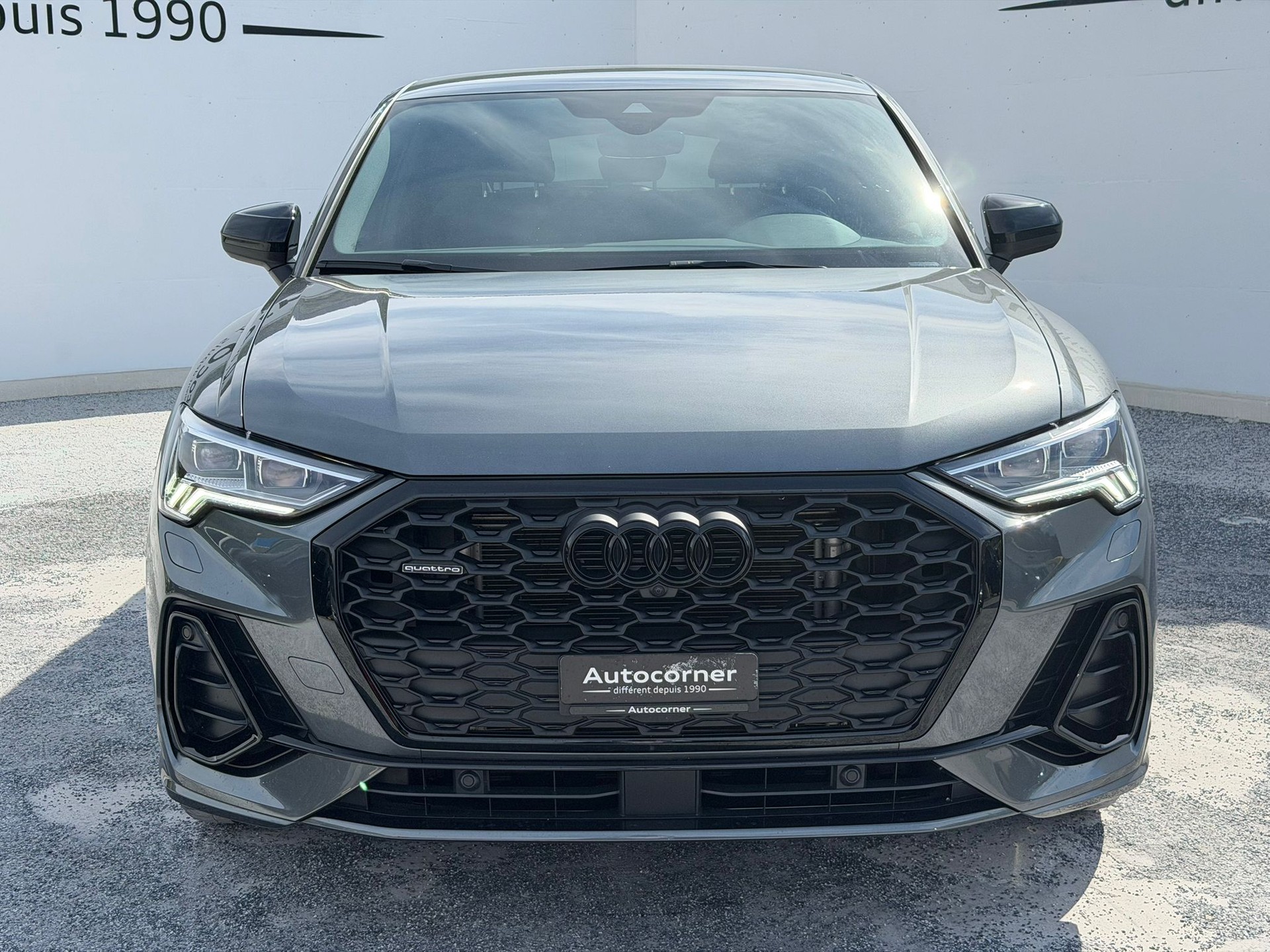 AUDI Q3 Sportback 45 TFSI S line quattro S-tronic-image-4