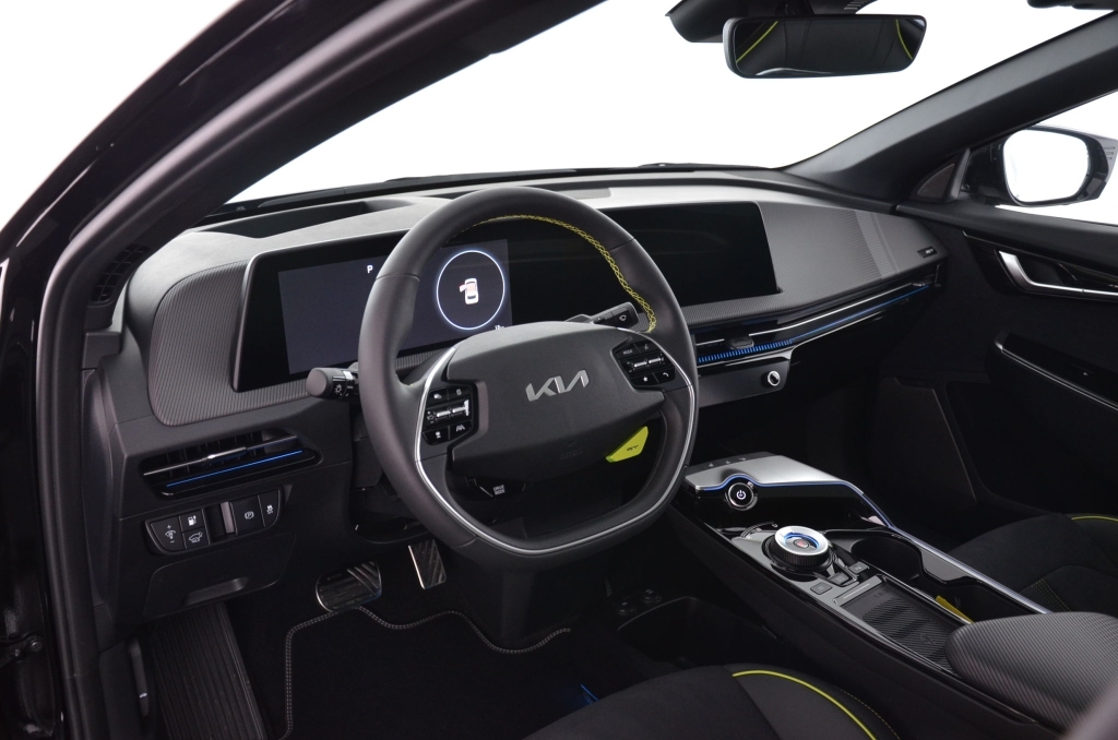 KIA EV6 77.4 kWh AWD GT 4x4 (584PS)-image-12