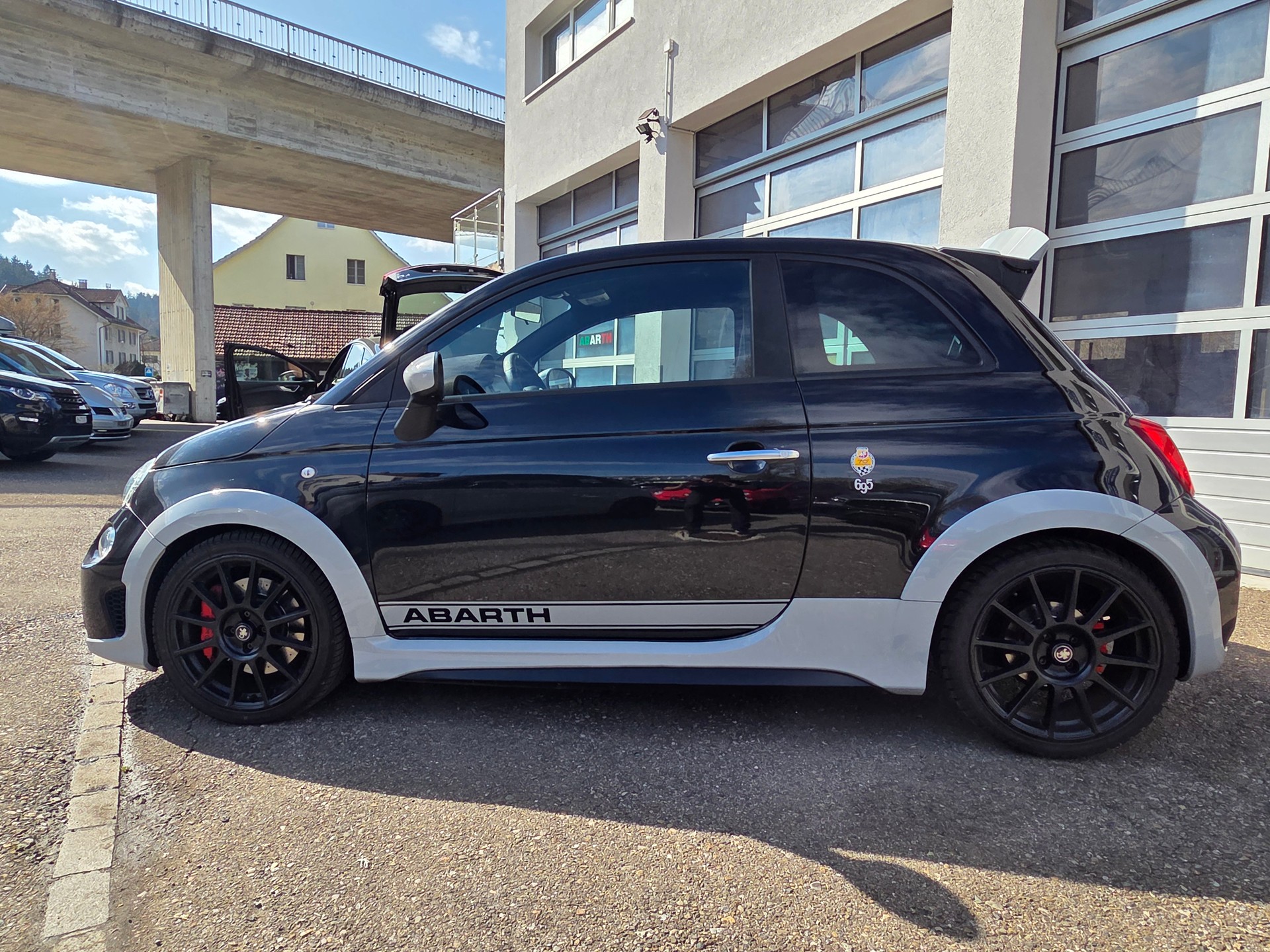 FIAT 695 1.4 16V Turbo Abarth 70 Anniversario Dualogic-image-2