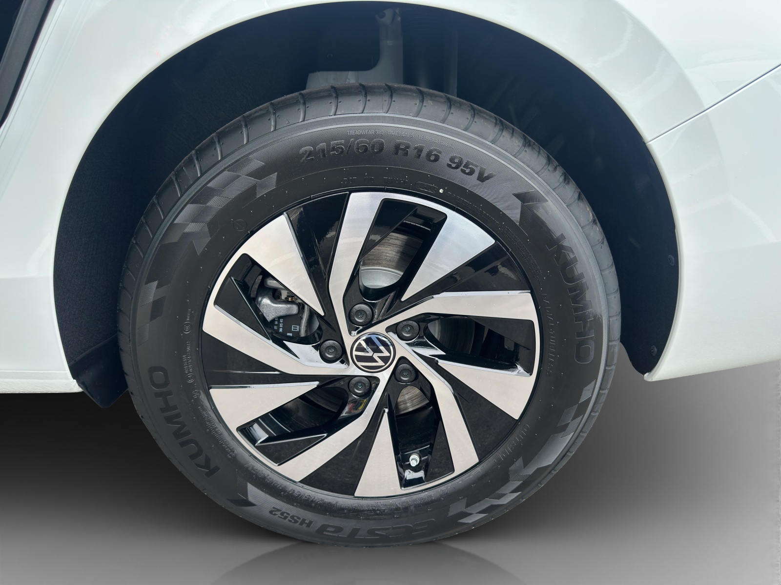 VW Passat Variant 2.0 TDI evo Business DSG-image-13